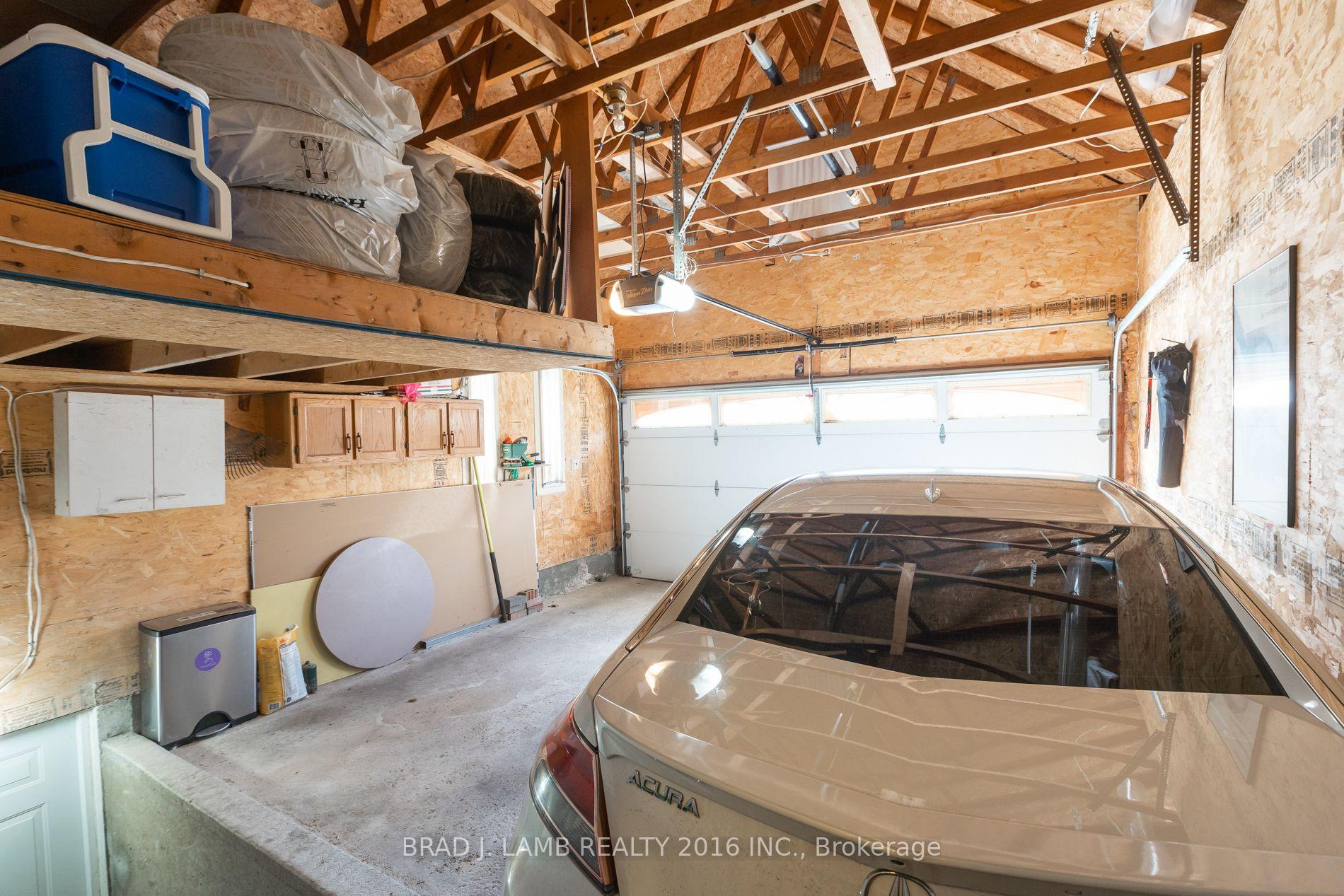 Photo 20 of 8 Burnley Place, Brampton, Heart Lake West — HOMEH