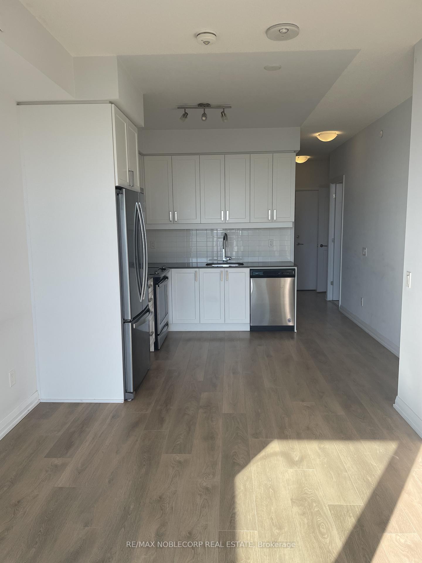 Photo 9 of Unit 1117, 7895 Jane Street E, Vaughan, Concord — HOMEH