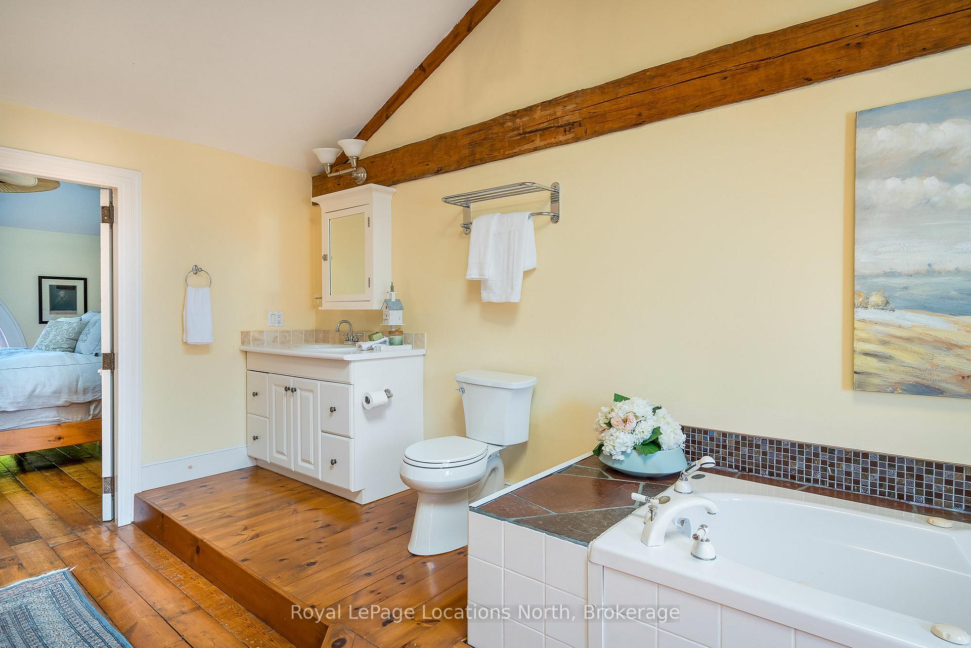 Photo 29 of 4177 County Road 124, Clearview, Nottawa — HOMEH