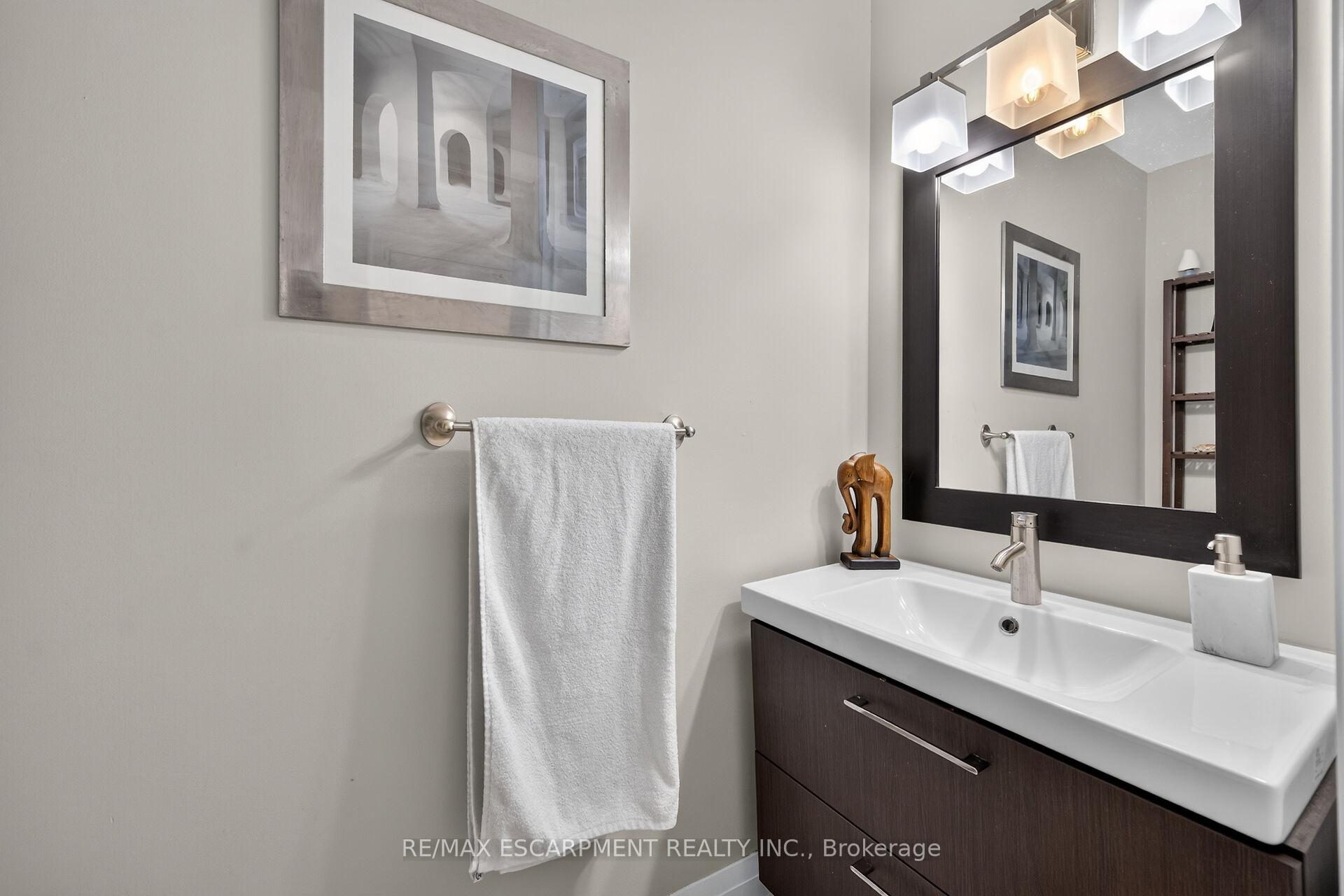 Photo 5 of 4377 Beverley Crescent, Lincoln, Beamsville — HOMEH