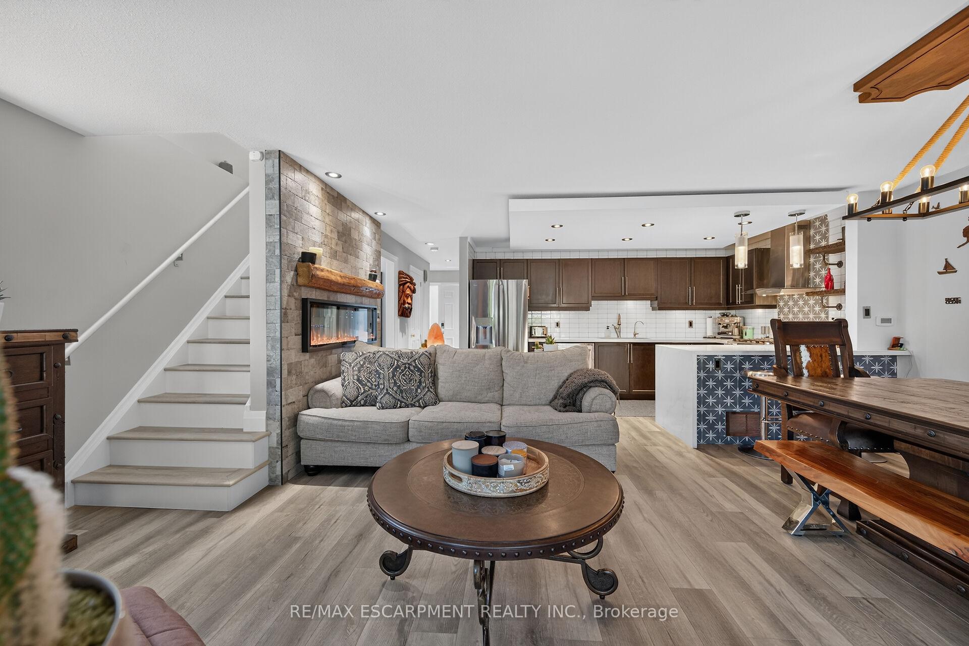 Photo 17 of 4377 Beverley Crescent, Lincoln, Beamsville — HOMEH