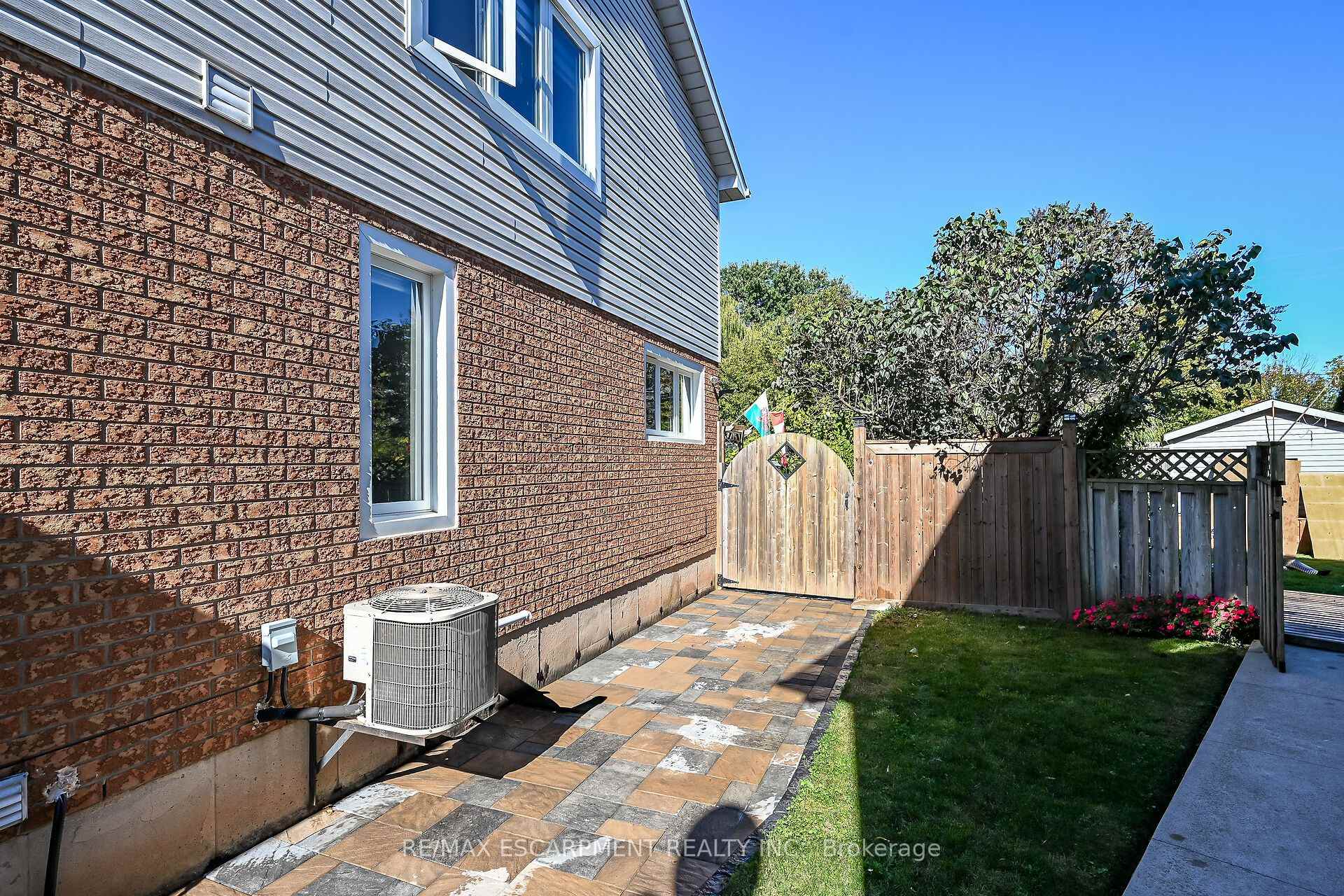 Photo 50 of 4377 Beverley Crescent, Lincoln, Beamsville — HOMEH