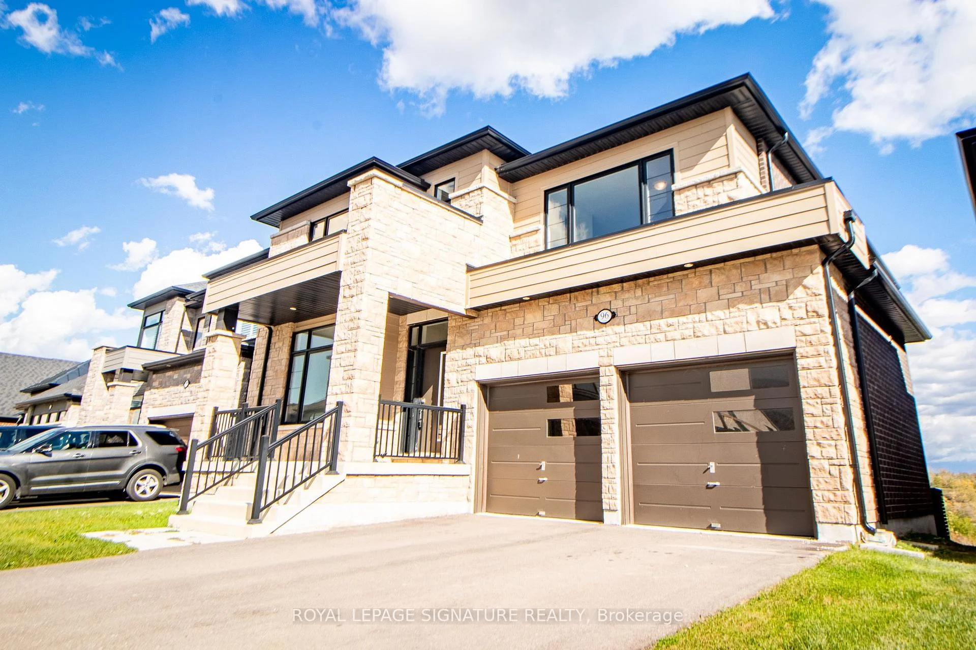 Photo 3 of 96 Shoreview Drive, Welland, Hwy 406/Welland — HOMEH