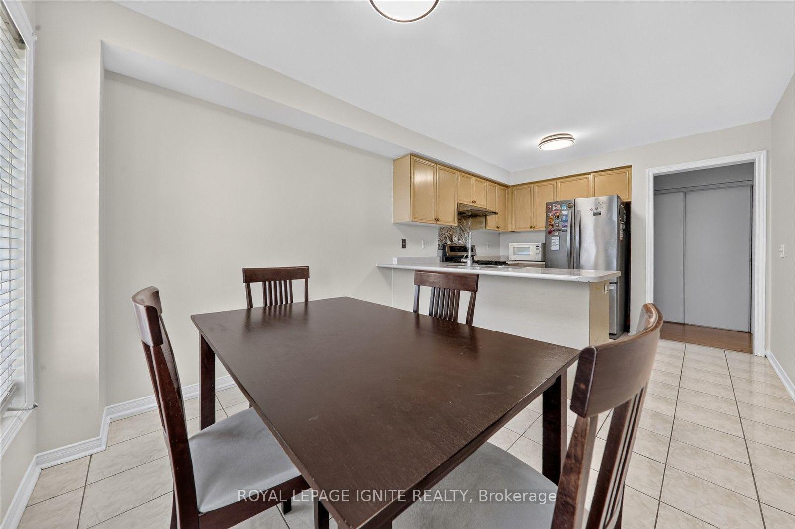 Photo 14 of Unit 51, 2 Sir Lou Drive, Brampton, Fletcher's Creek South — HOMEH