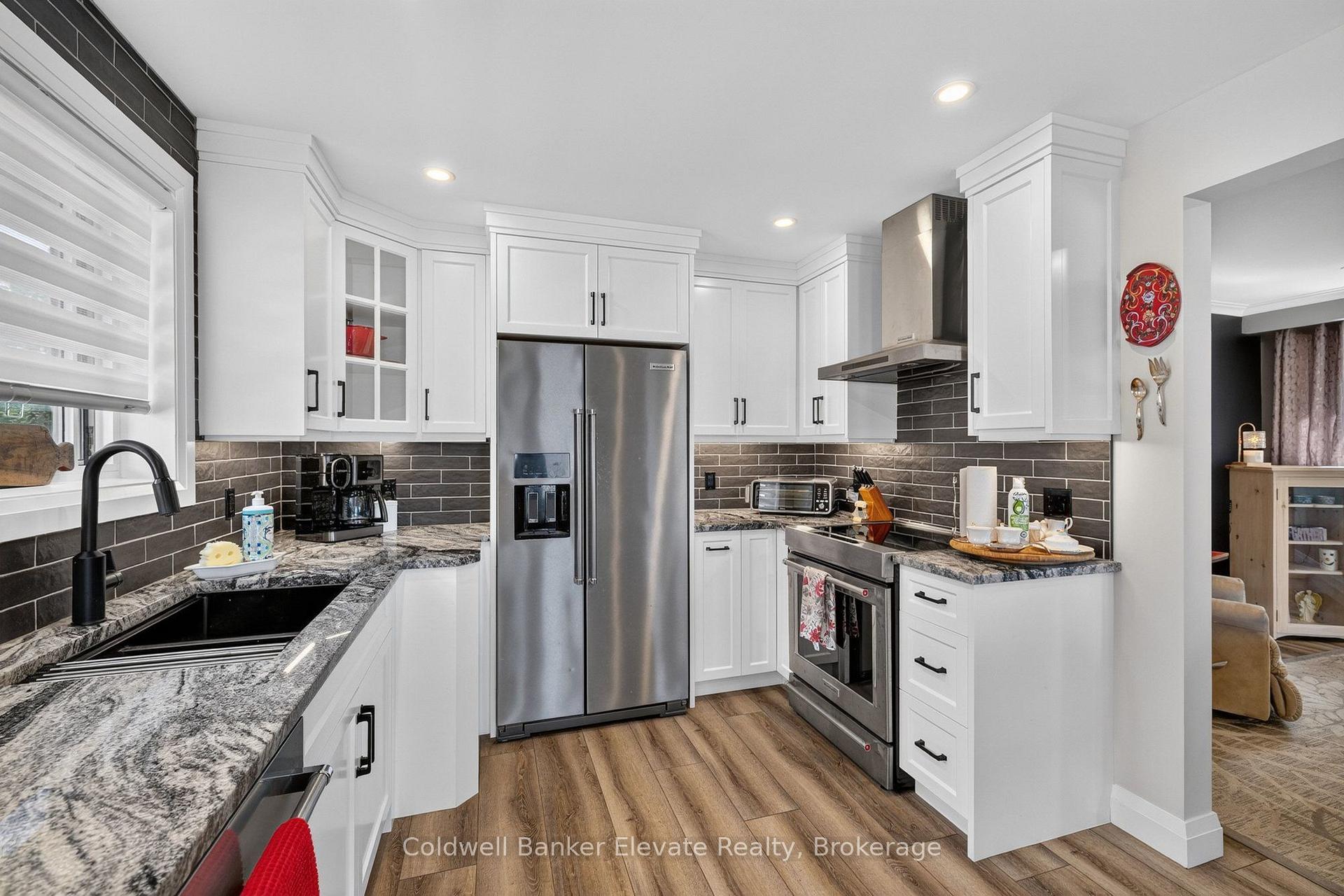 Photo 14 of 45 Faludon Drive, Halton Hills, Georgetown — HOMEH
