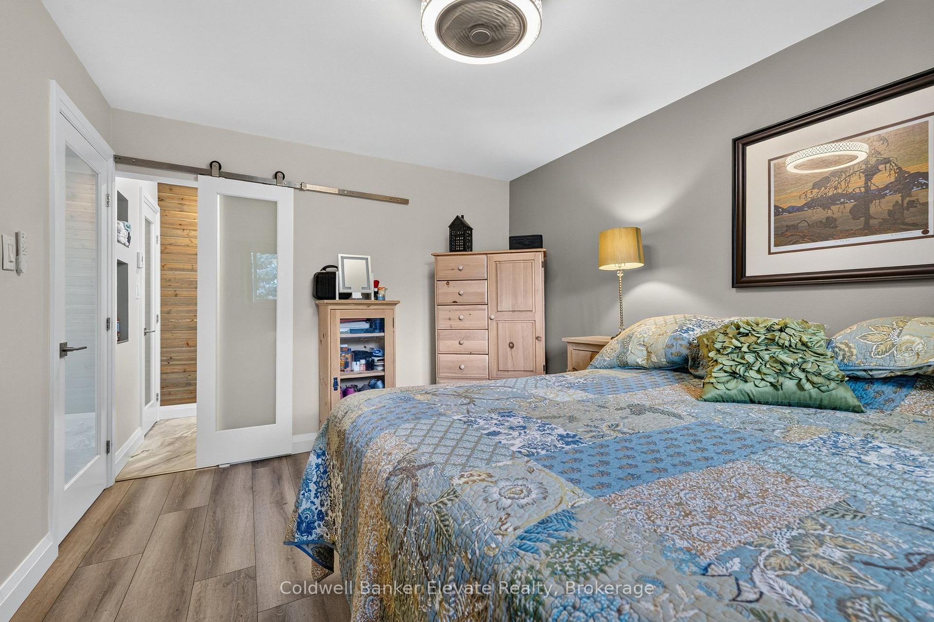 Photo 18 of 45 Faludon Drive, Halton Hills, Georgetown — HOMEH