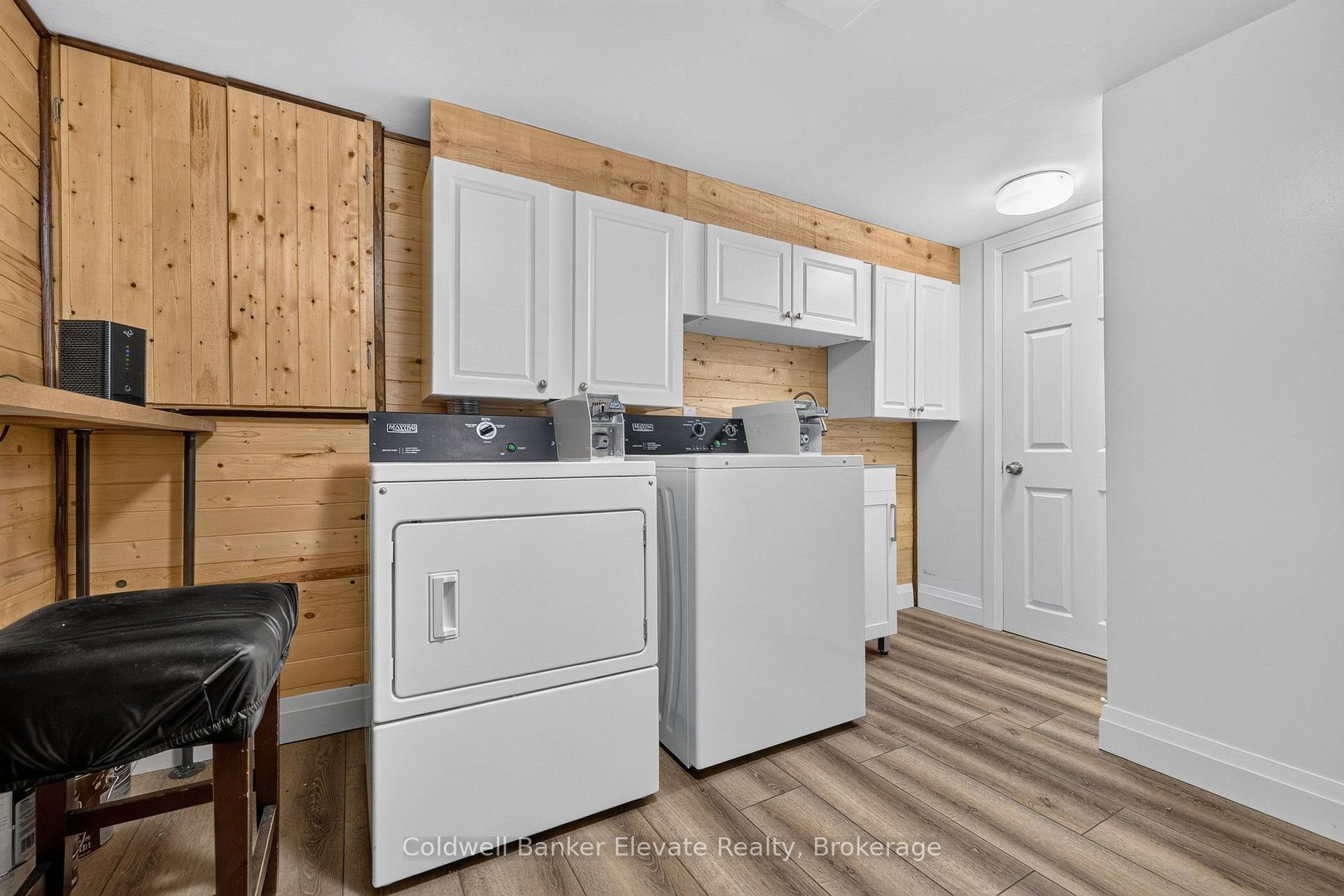 Photo 25 of 45 Faludon Drive, Halton Hills, Georgetown — HOMEH