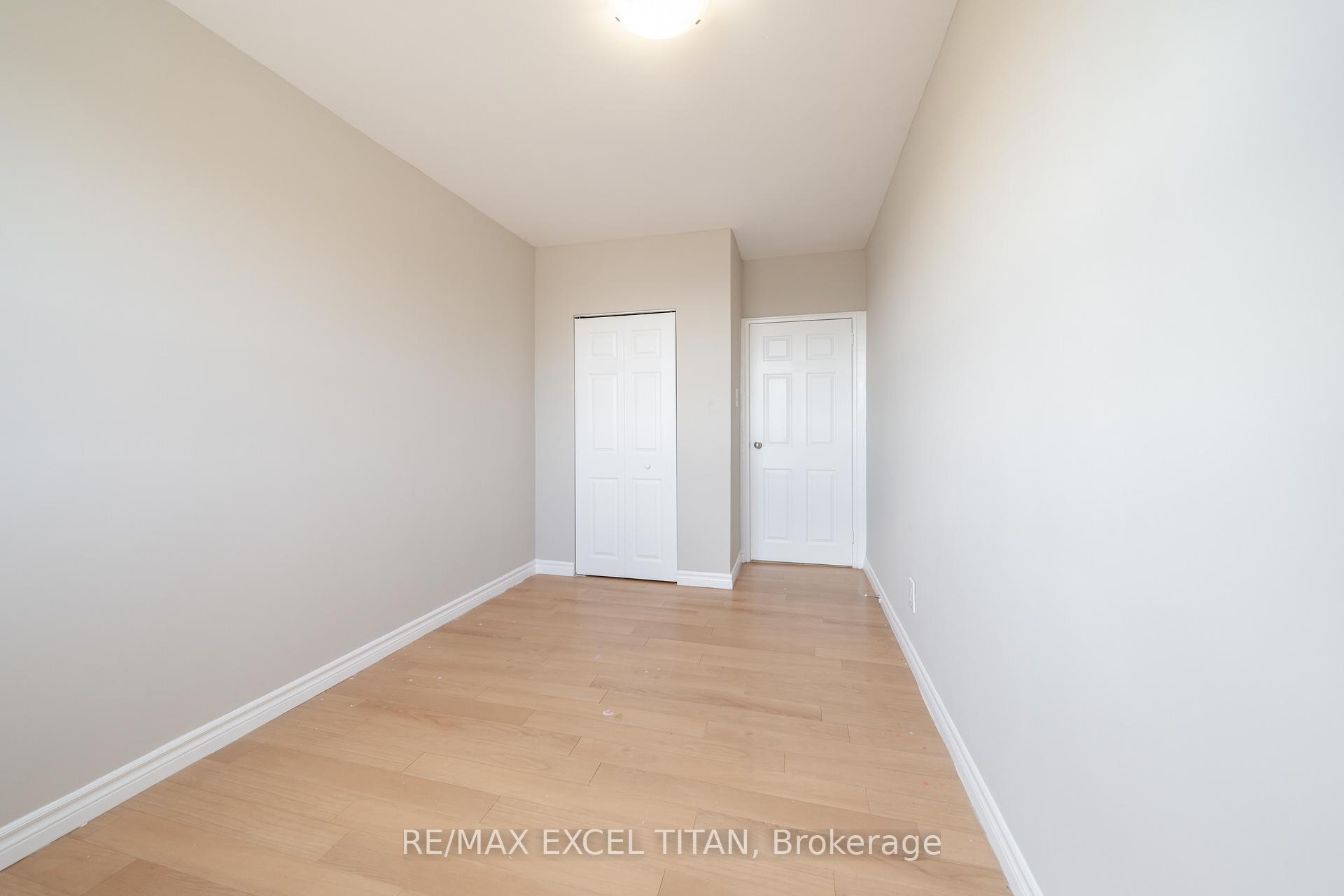 Photo 6 of Unit 333C, 468 Ottawa Street, Hamilton, Corktown — HOMEH
