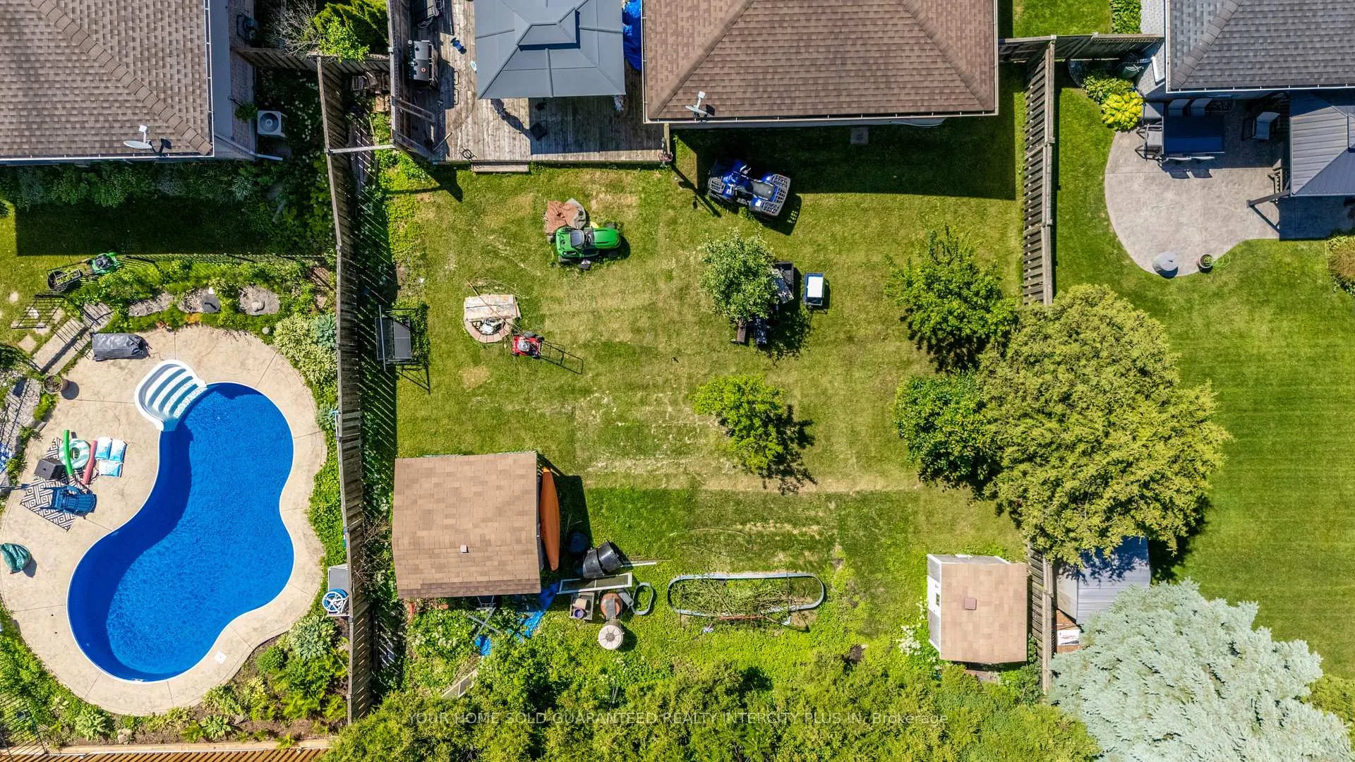 Photo 26 of 19 Windsor Drive, Brant, South Dumfries — HOMEH