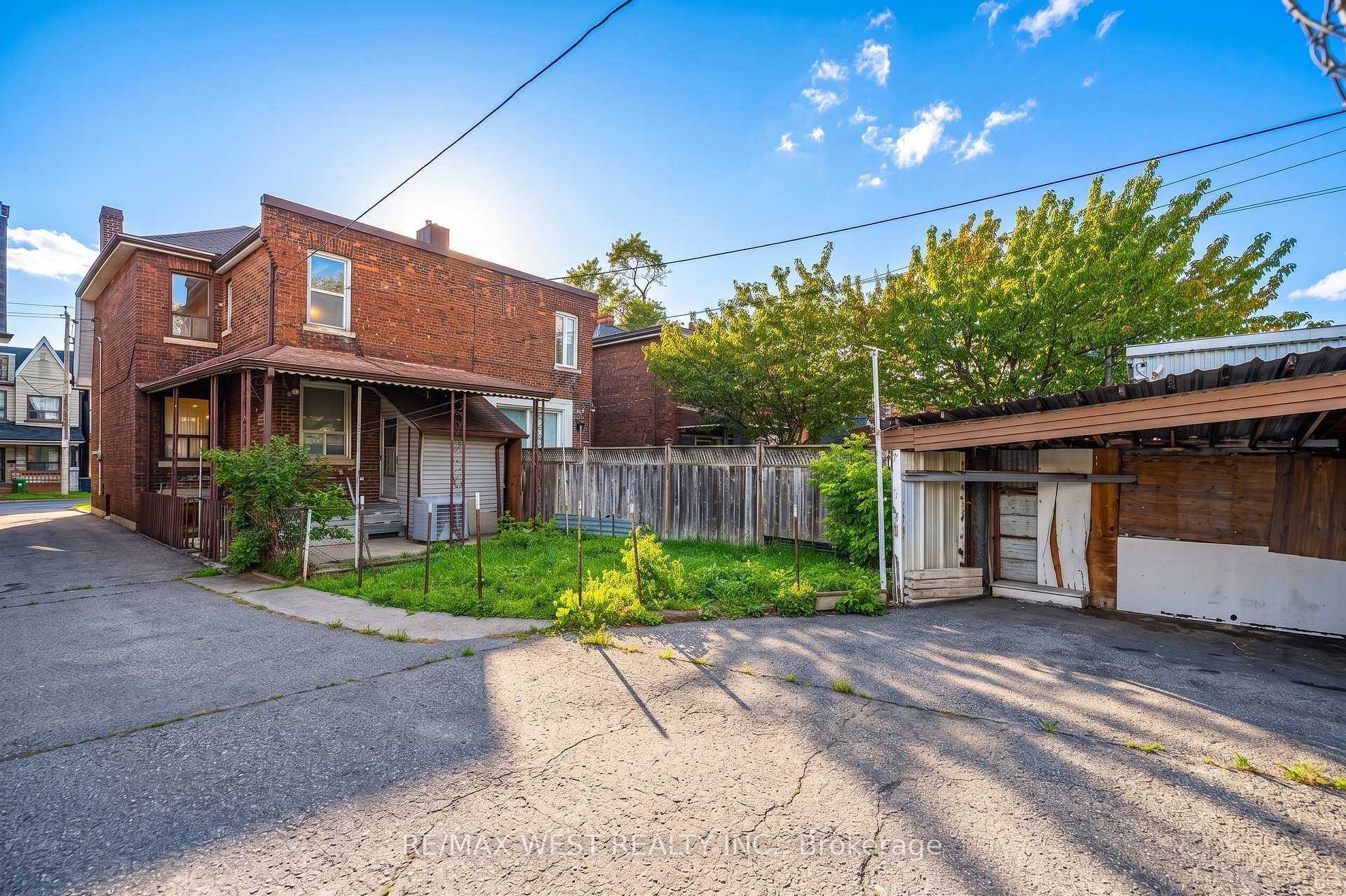 Photo 24 of 257 Delaware Avenue, Toronto, Dovercourt-Wallace Emerson-Junction — HOMEH