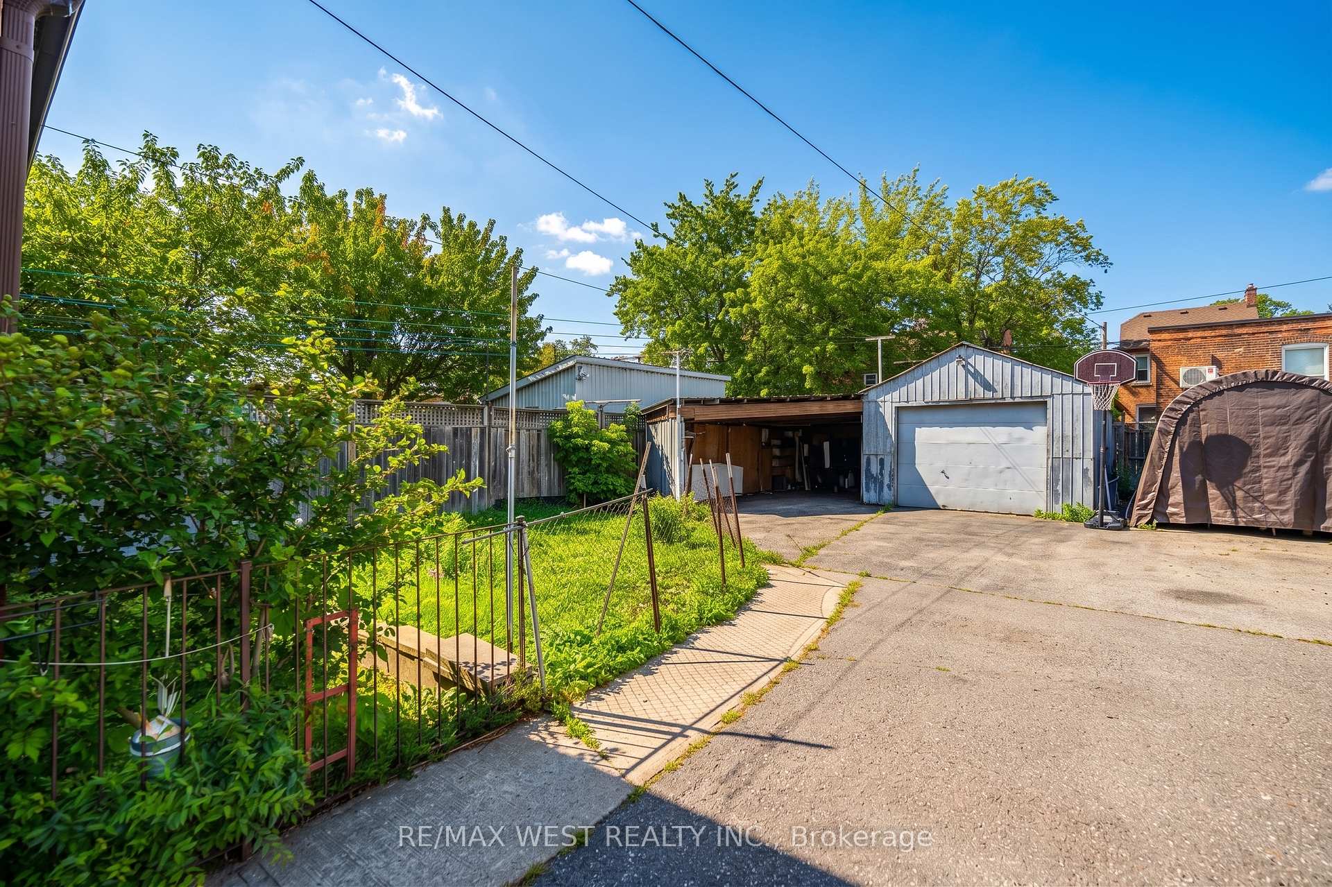 Photo 25 of 257 Delaware Avenue, Toronto, Dovercourt-Wallace Emerson-Junction — HOMEH
