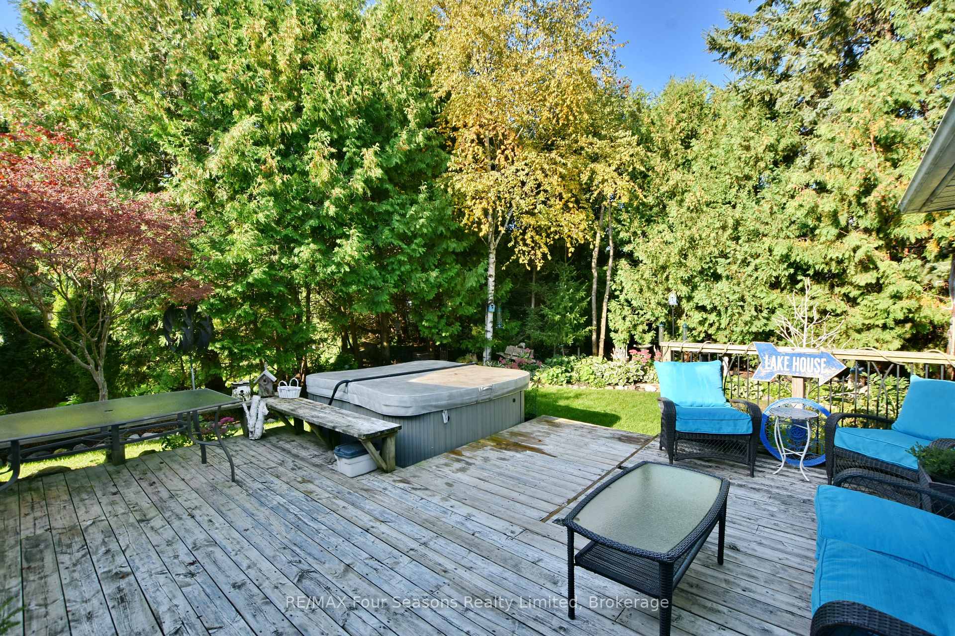 Photo 4 of 32 Nettleton Court, Collingwood — HOMEH