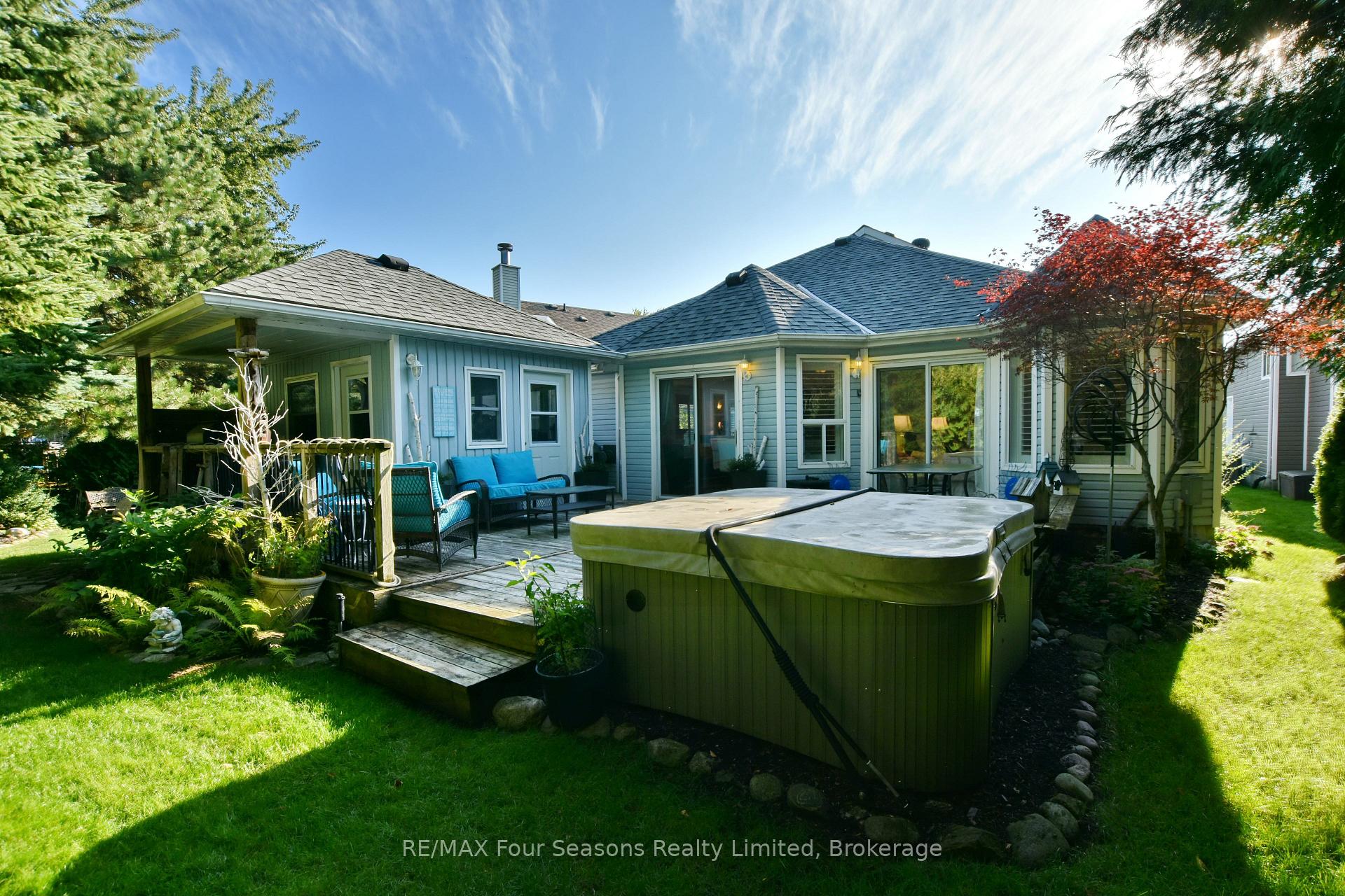 Photo 5 of 32 Nettleton Court, Collingwood — HOMEH