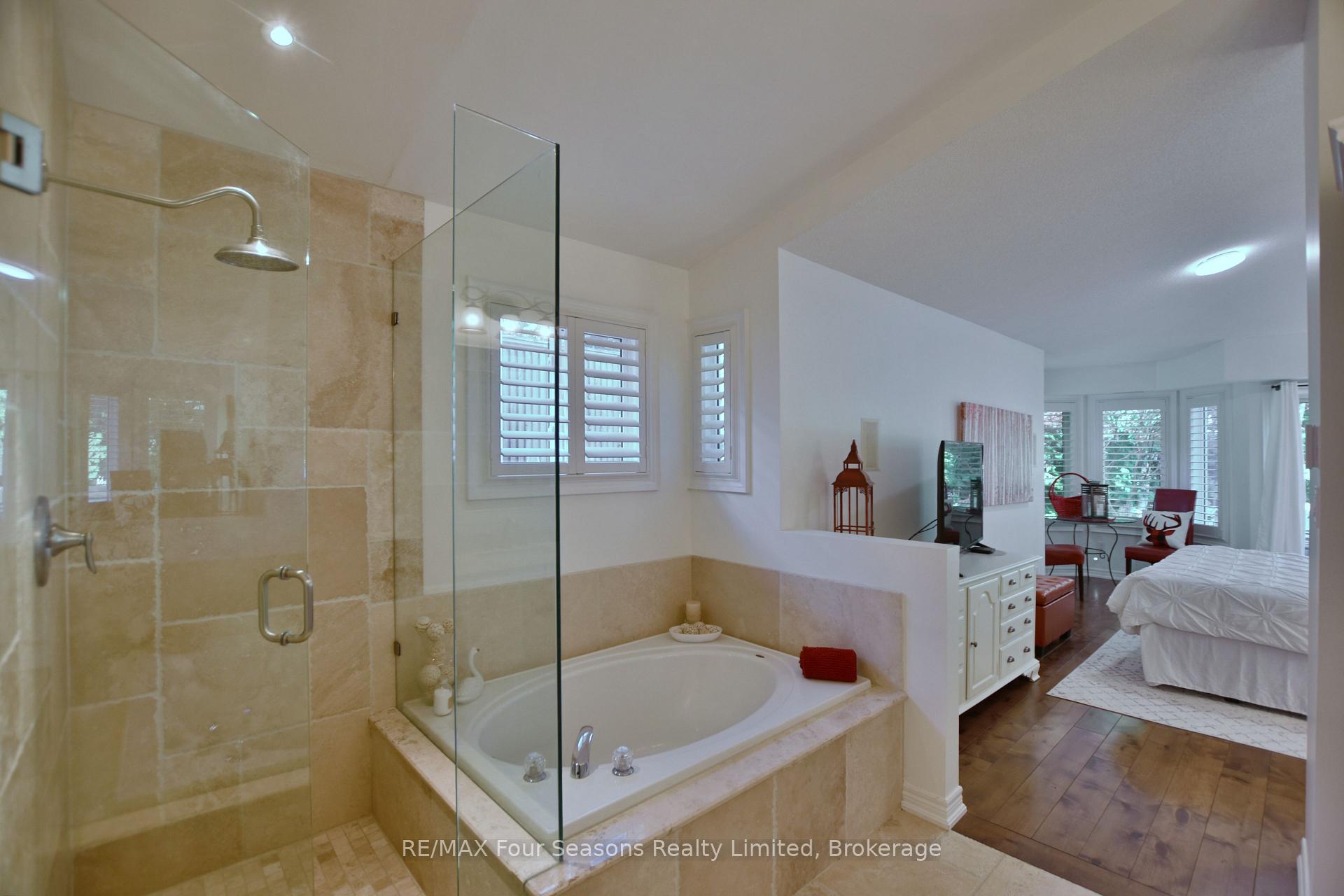 Photo 19 of 32 Nettleton Court, Collingwood — HOMEH