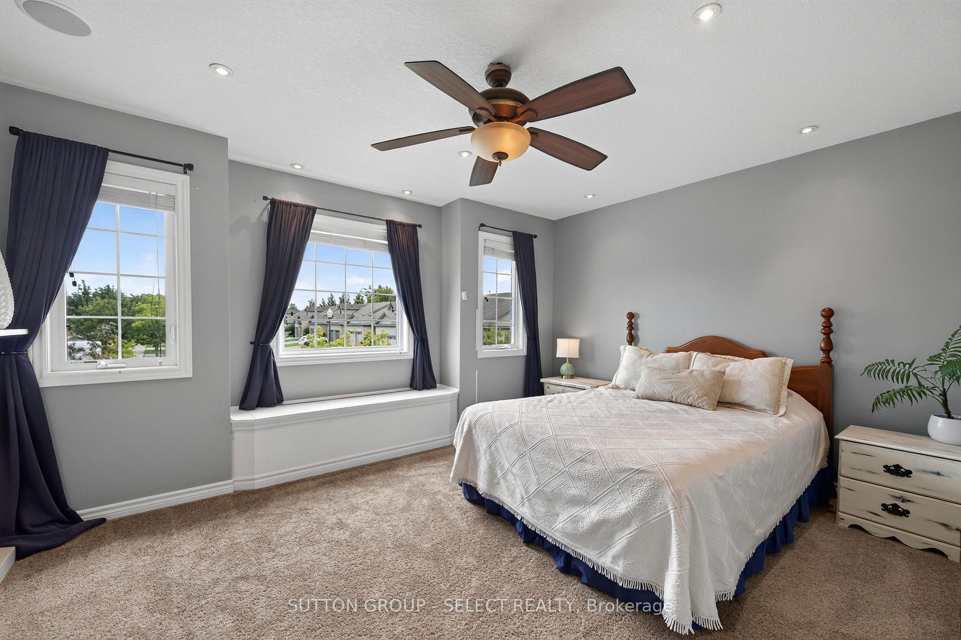 Photo 14 of 1706 Bayswater Crescent, London, North E — HOMEH