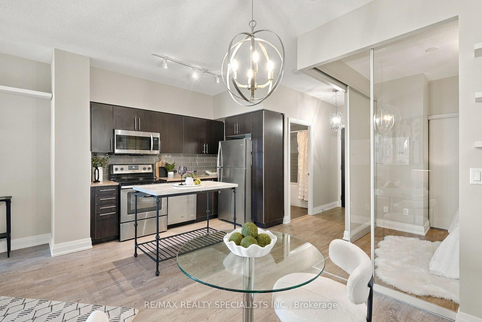 Photo 8 of Unit 313, 65 Speers Road, Oakville, Central — HOMEH