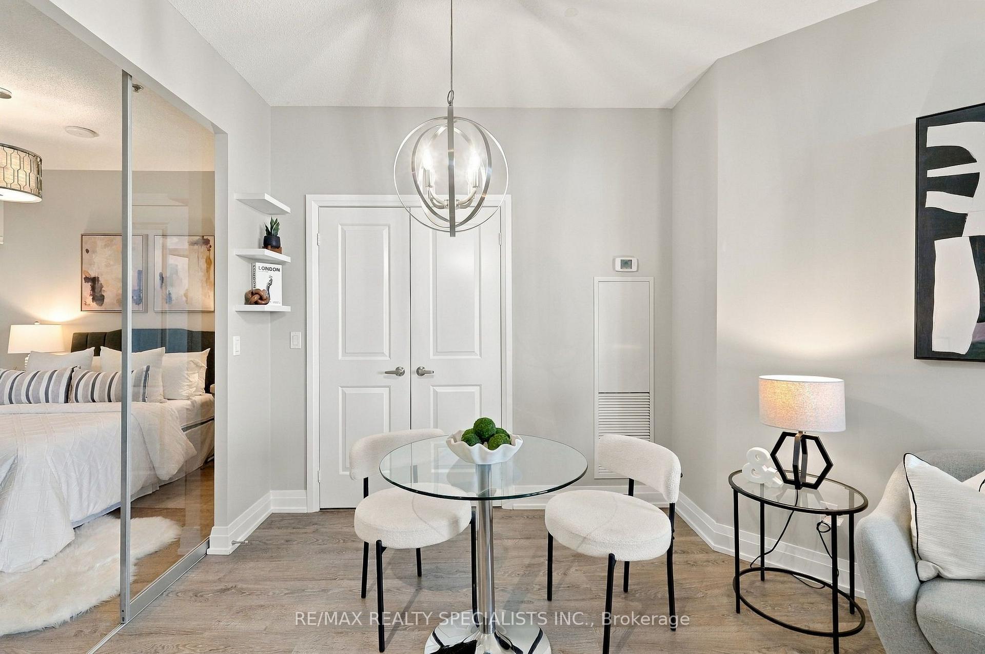 Photo 10 of Unit 313, 65 Speers Road, Oakville, Central — HOMEH