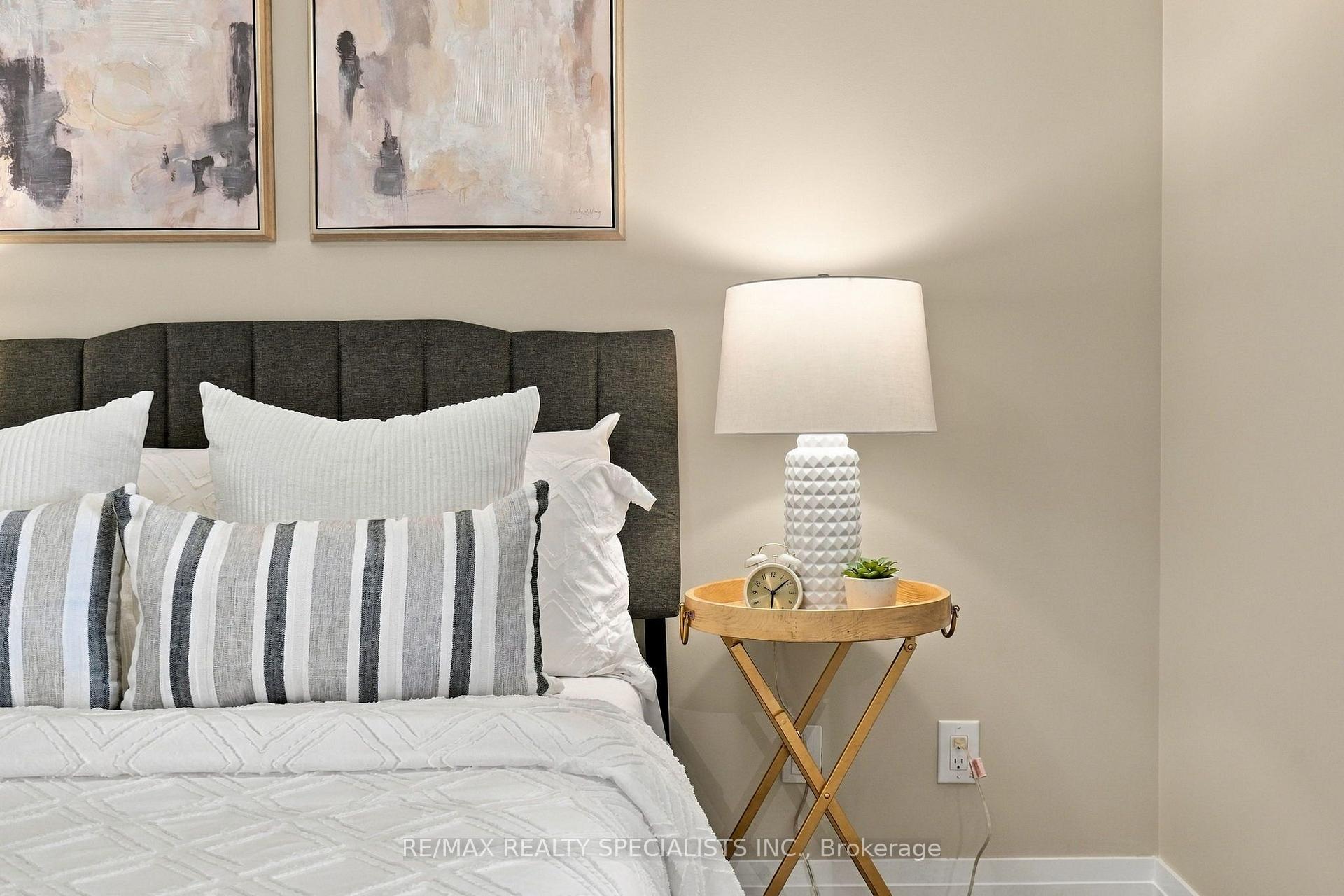 Photo 18 of Unit 313, 65 Speers Road, Oakville, Central — HOMEH