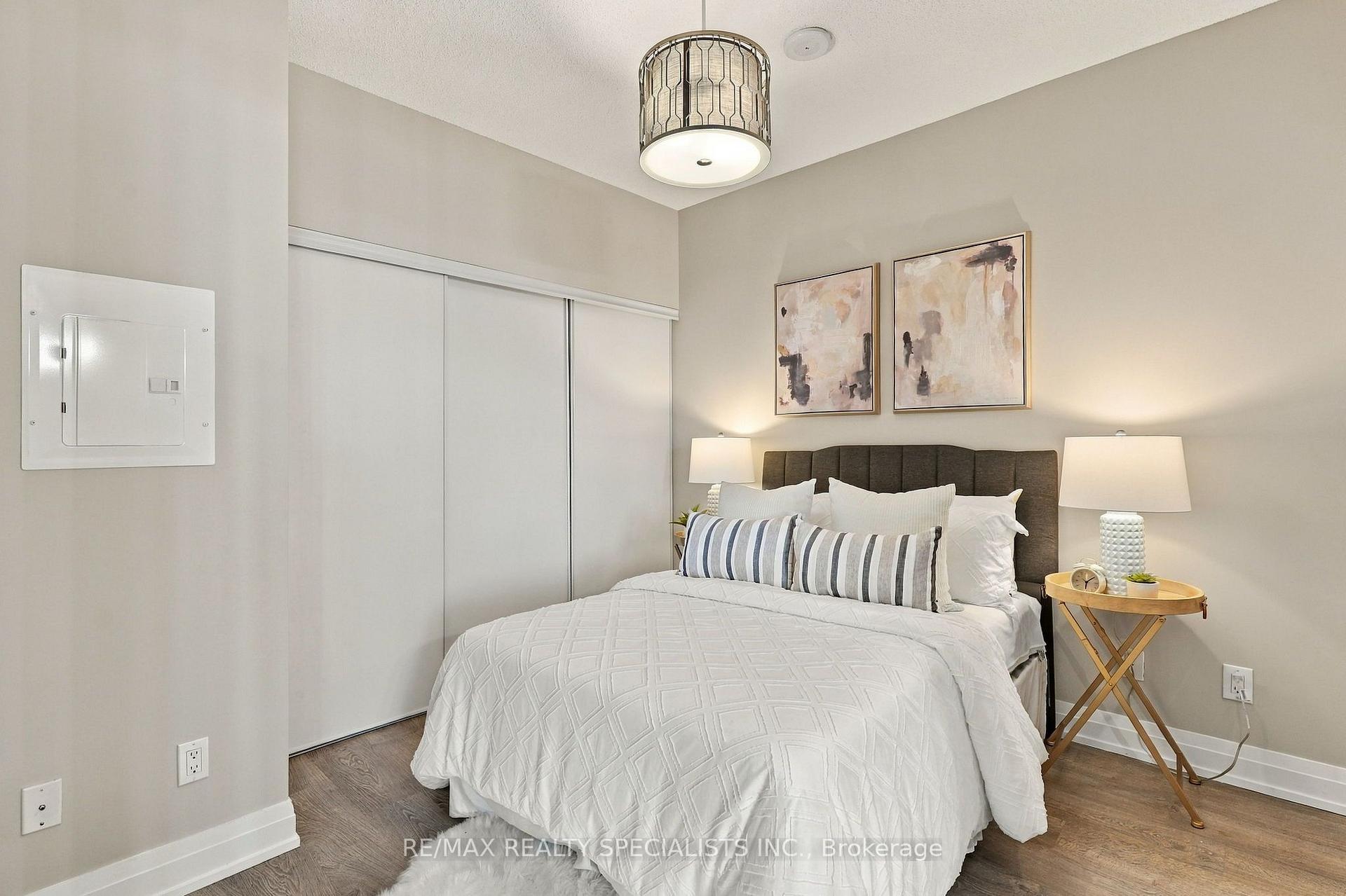Photo 19 of Unit 313, 65 Speers Road, Oakville, Central — HOMEH
