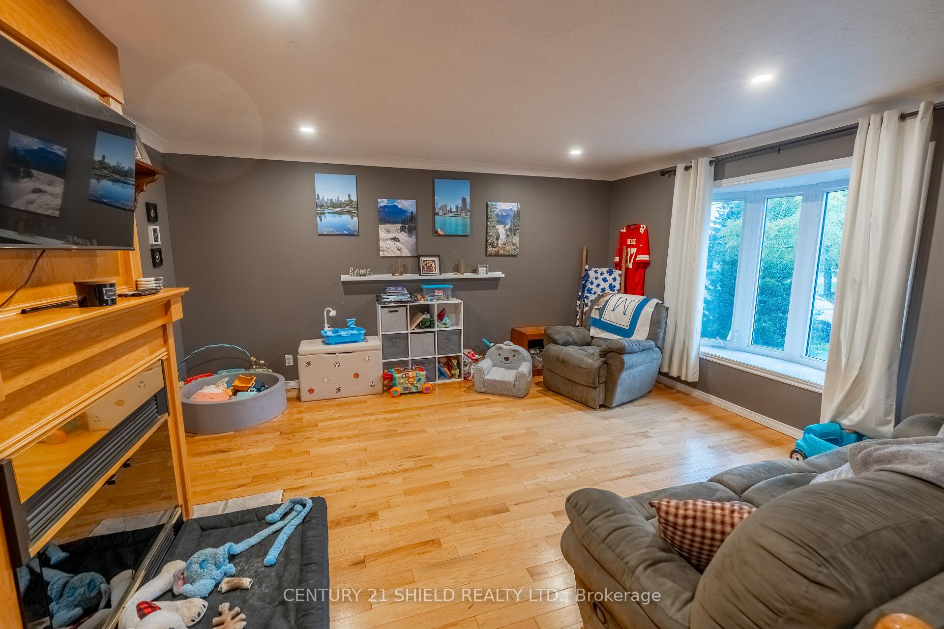 Photo 6 of 434 Hilbert Avenue, Cornwall, Cornwall — HOMEH