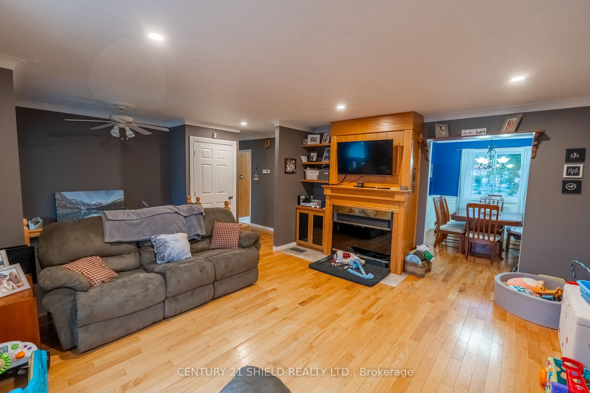 Photo 7 of 434 Hilbert Avenue, Cornwall, Cornwall — HOMEH
