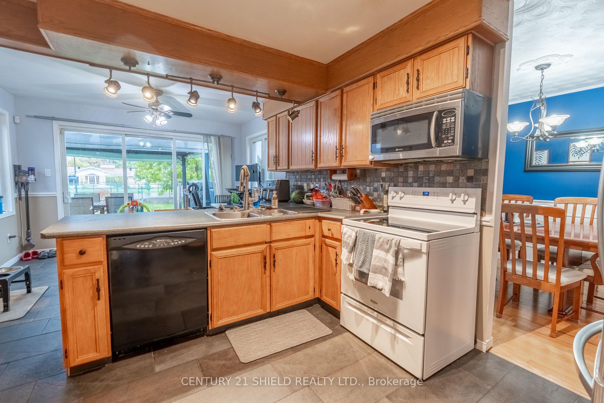 Photo 9 of 434 Hilbert Avenue, Cornwall, Cornwall — HOMEH