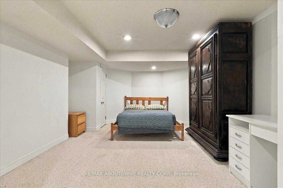 Photo 10 of Unit Lower, 1374 Heritage Way, Oakville, Glen Abbey — HOMEH