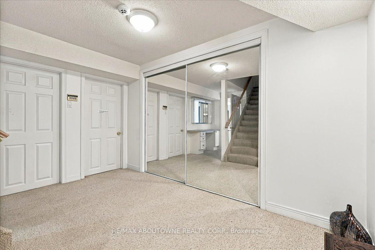 Photo 11 of Unit Lower, 1374 Heritage Way, Oakville, Glen Abbey — HOMEH