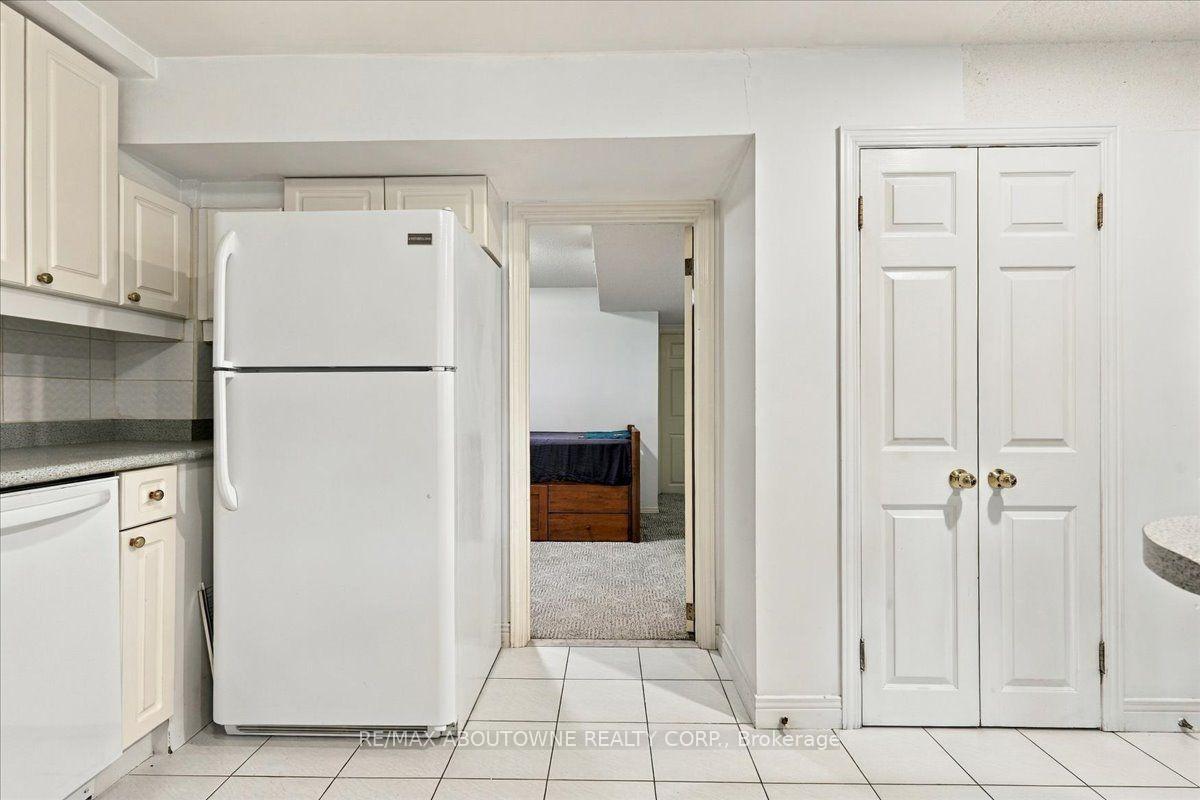 Photo 16 of Unit Lower, 1374 Heritage Way, Oakville, Glen Abbey — HOMEH