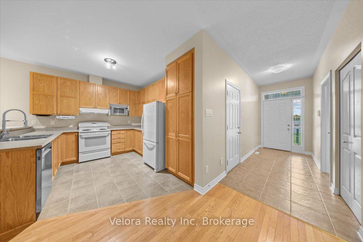 Photo 15 of 199 Hartsmere Drive, Ottawa, Stittsville (South) — HOMEH