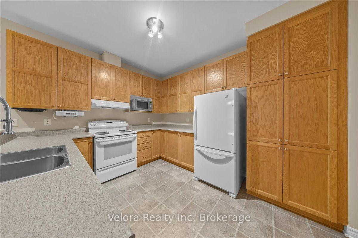 Photo 17 of 199 Hartsmere Drive, Ottawa, Stittsville (South) — HOMEH