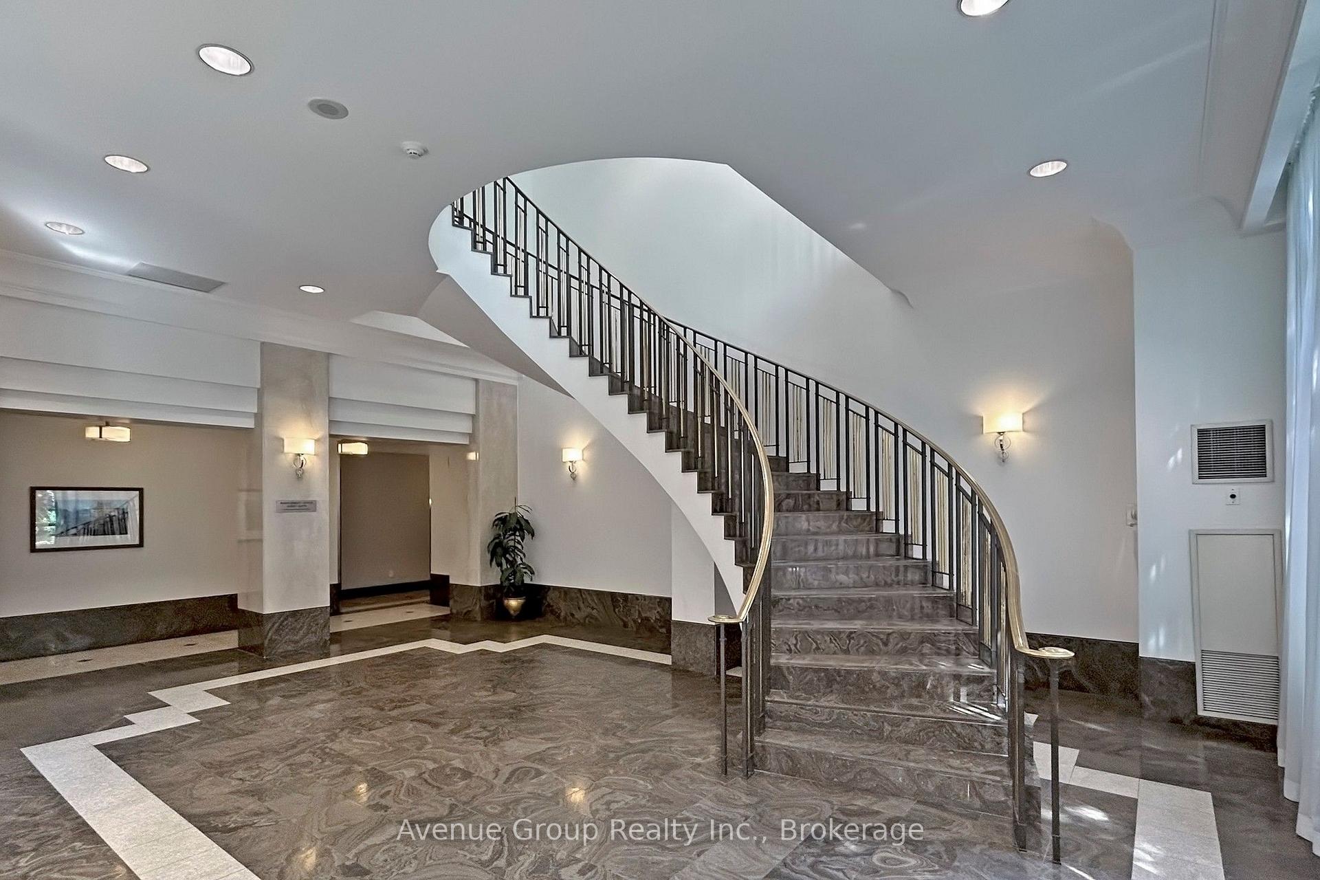 Photo 4 of Unit 1527, 68 Corporate Drive, Scarborough, Woburn — HOMEH