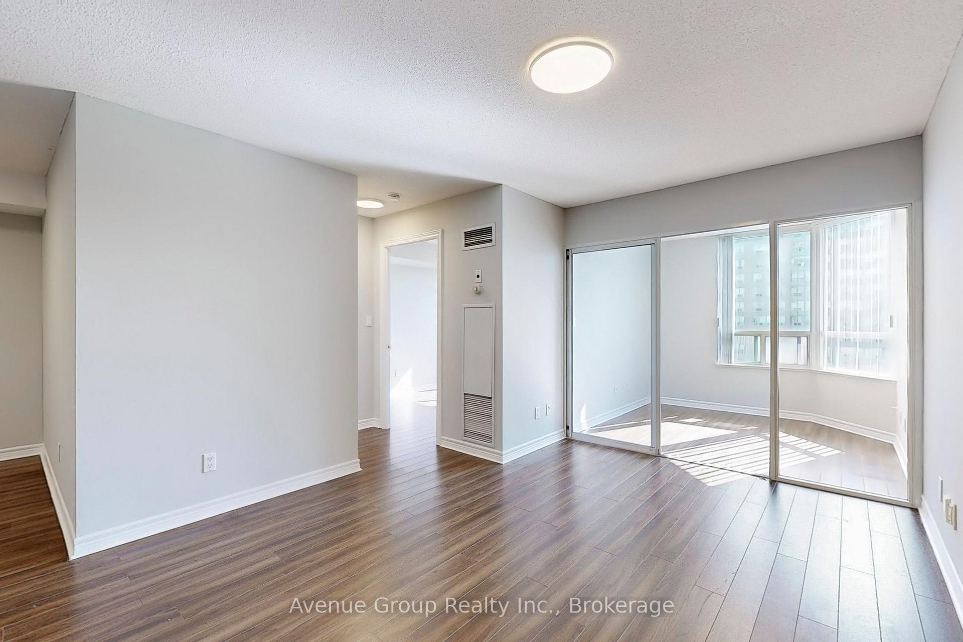 Photo 6 of Unit 1527, 68 Corporate Drive, Scarborough, Woburn — HOMEH