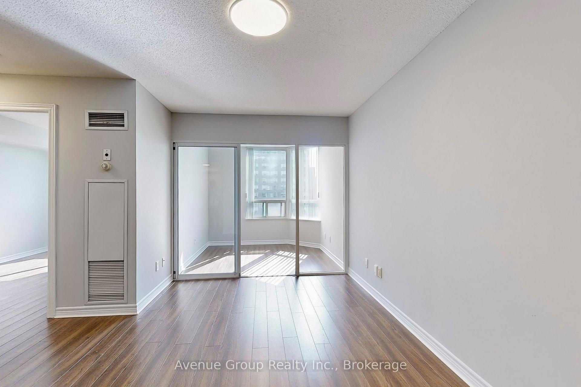 Photo 7 of Unit 1527, 68 Corporate Drive, Scarborough, Woburn — HOMEH