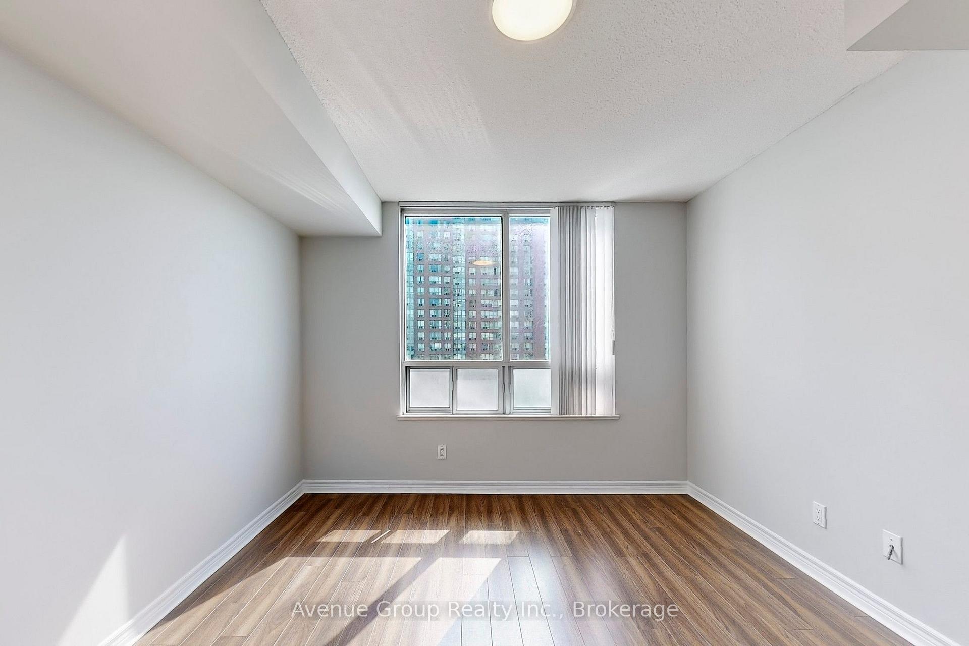 Photo 13 of Unit 1527, 68 Corporate Drive, Scarborough, Woburn — HOMEH