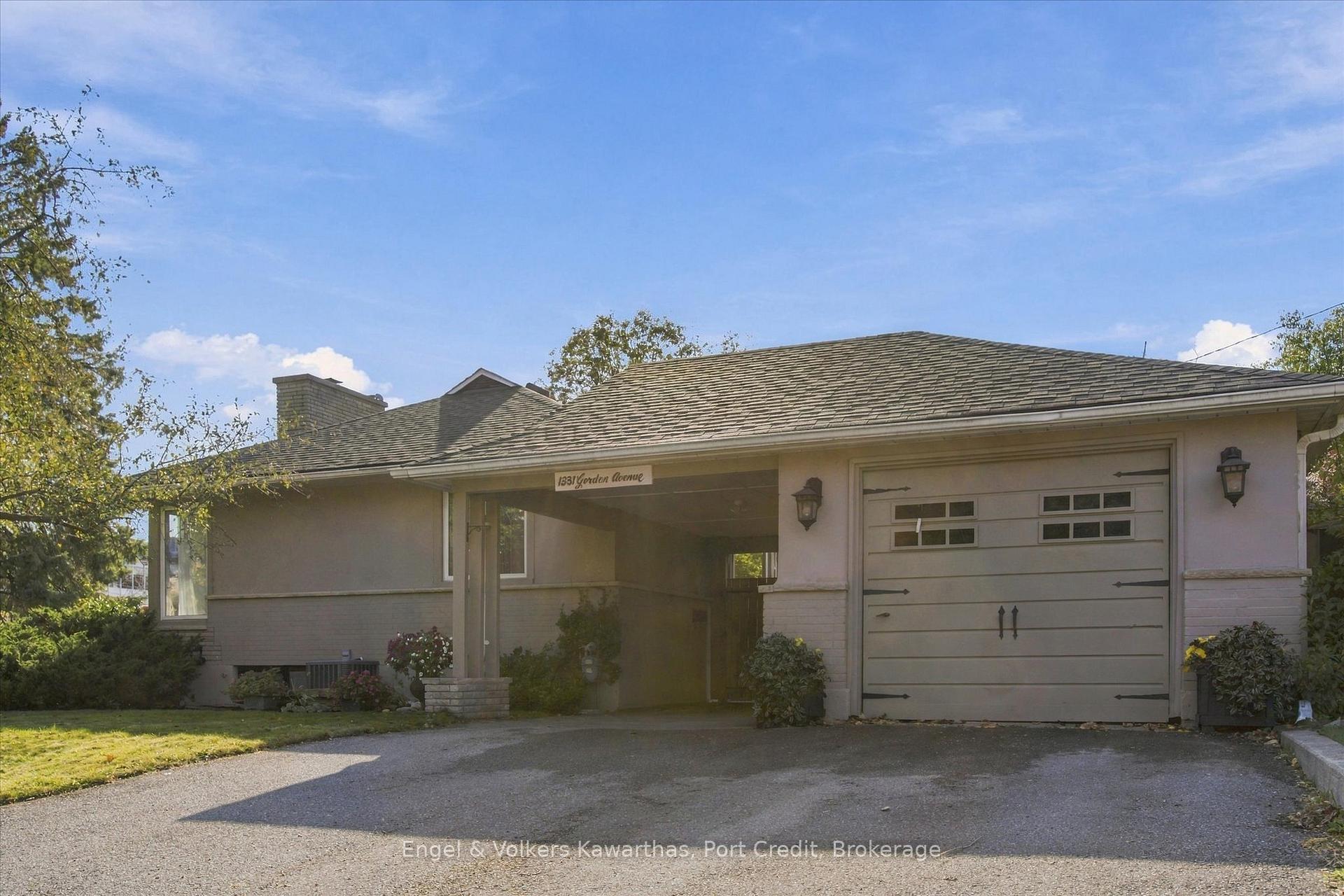 Photo 39 of 1331 Gordon Avenue, Peterborough, Town Ward 3 — HOMEH