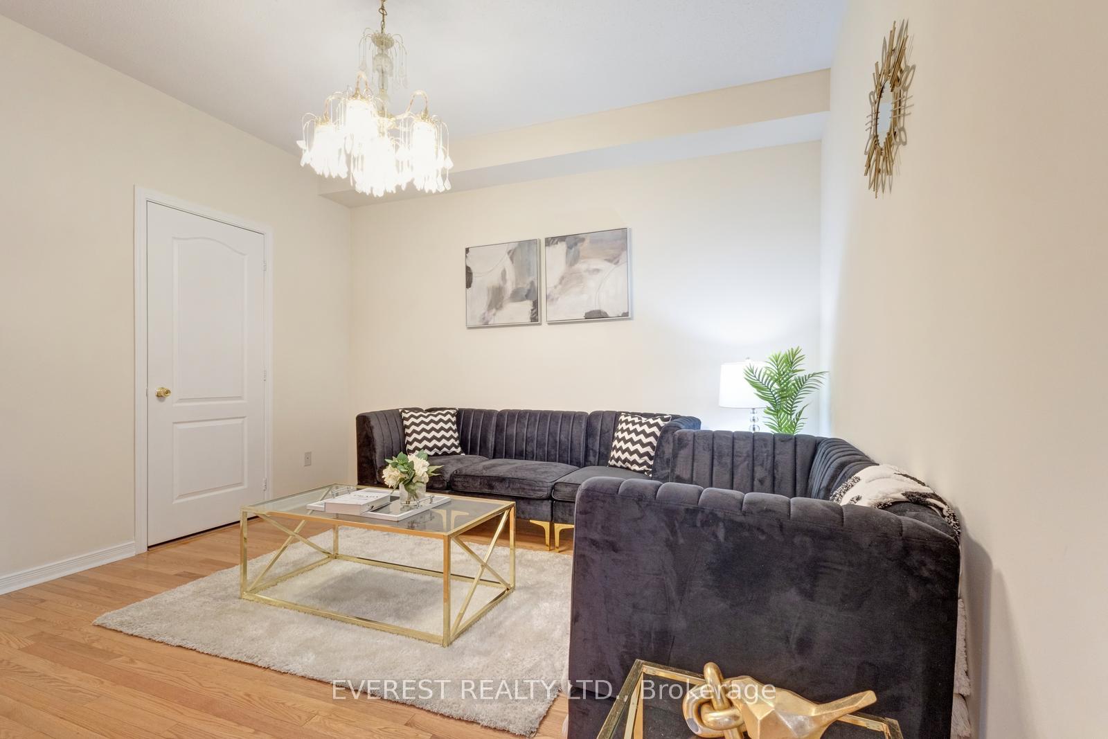 Photo 9 of 5172 Nestling Grove, Mississauga, Churchill Meadows — HOMEH