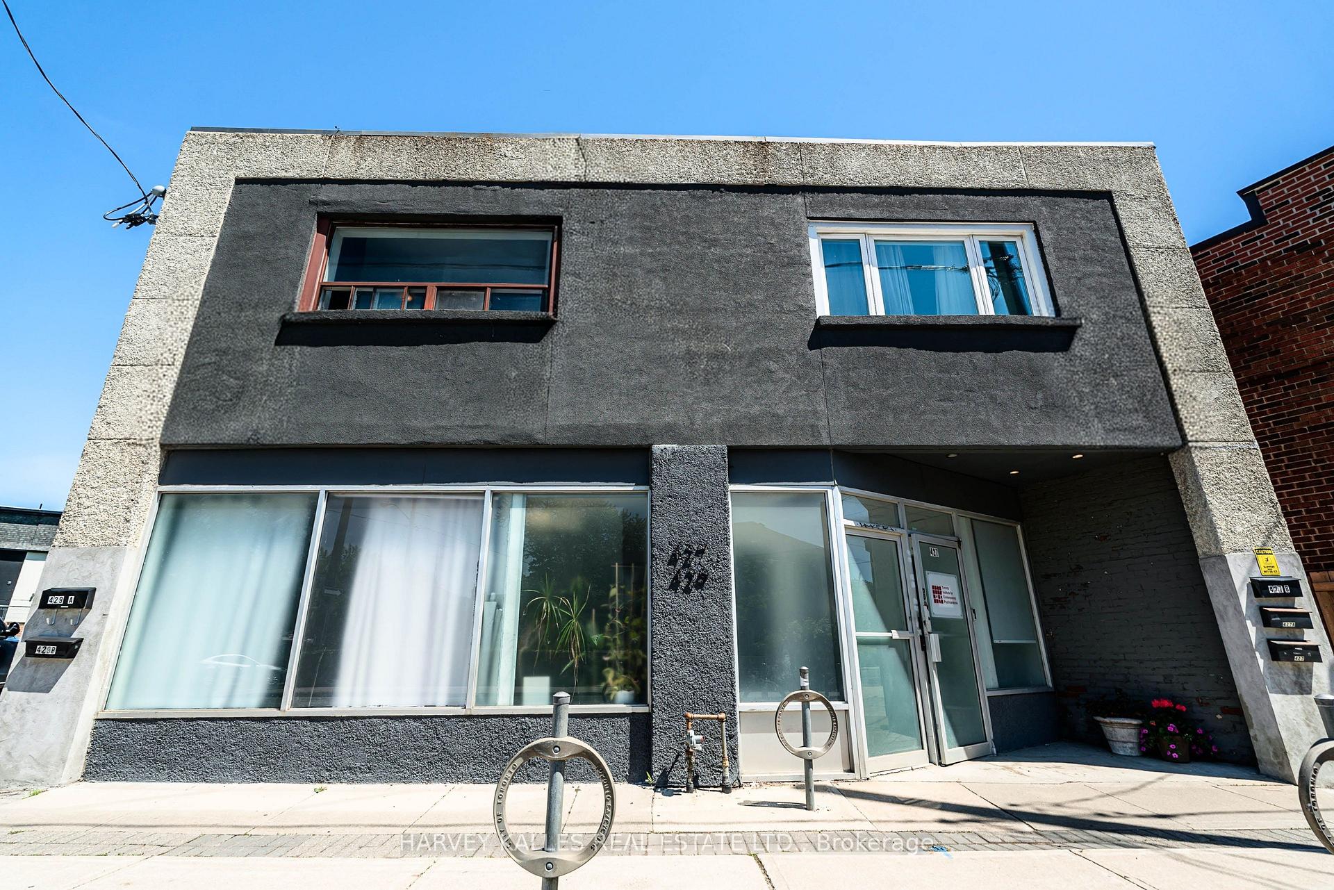 Photo of Unit Unit A, 429 Vaughan Road