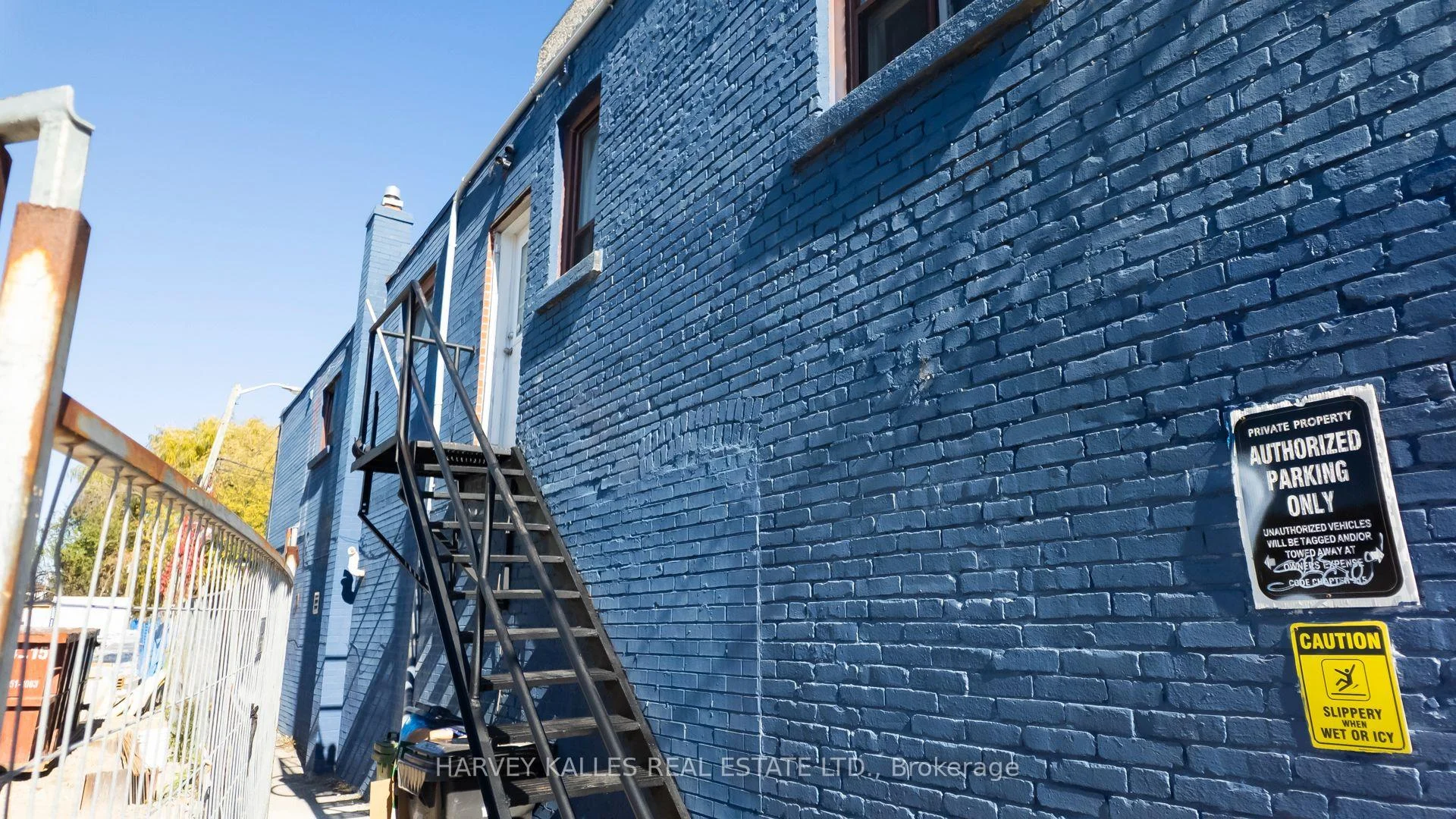 Photo of Unit Unit A, 429 Vaughan Road