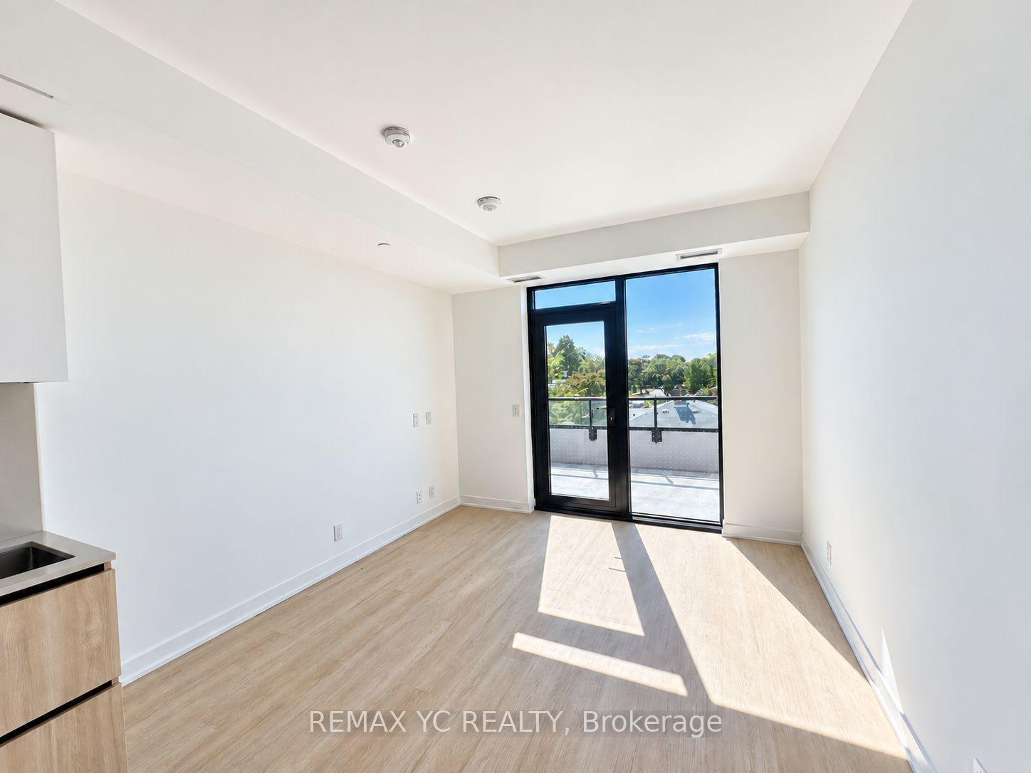 Photo 4 of Unit 308, 699 Sheppard Avenue E, North York, Bayview Village — HOMEH