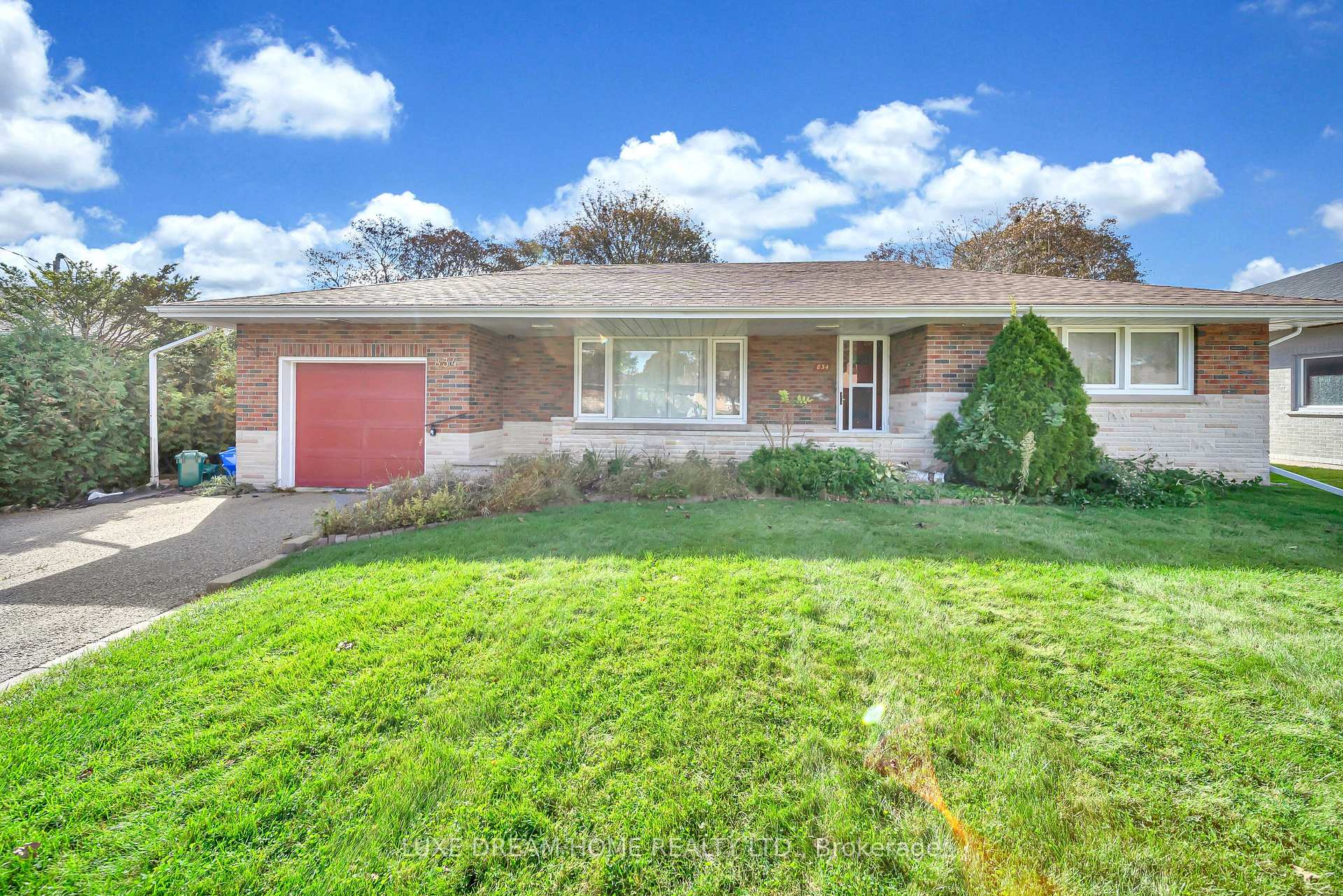 Photo 2 of 834 Law Street, Oshawa, Centennial — HOMEH