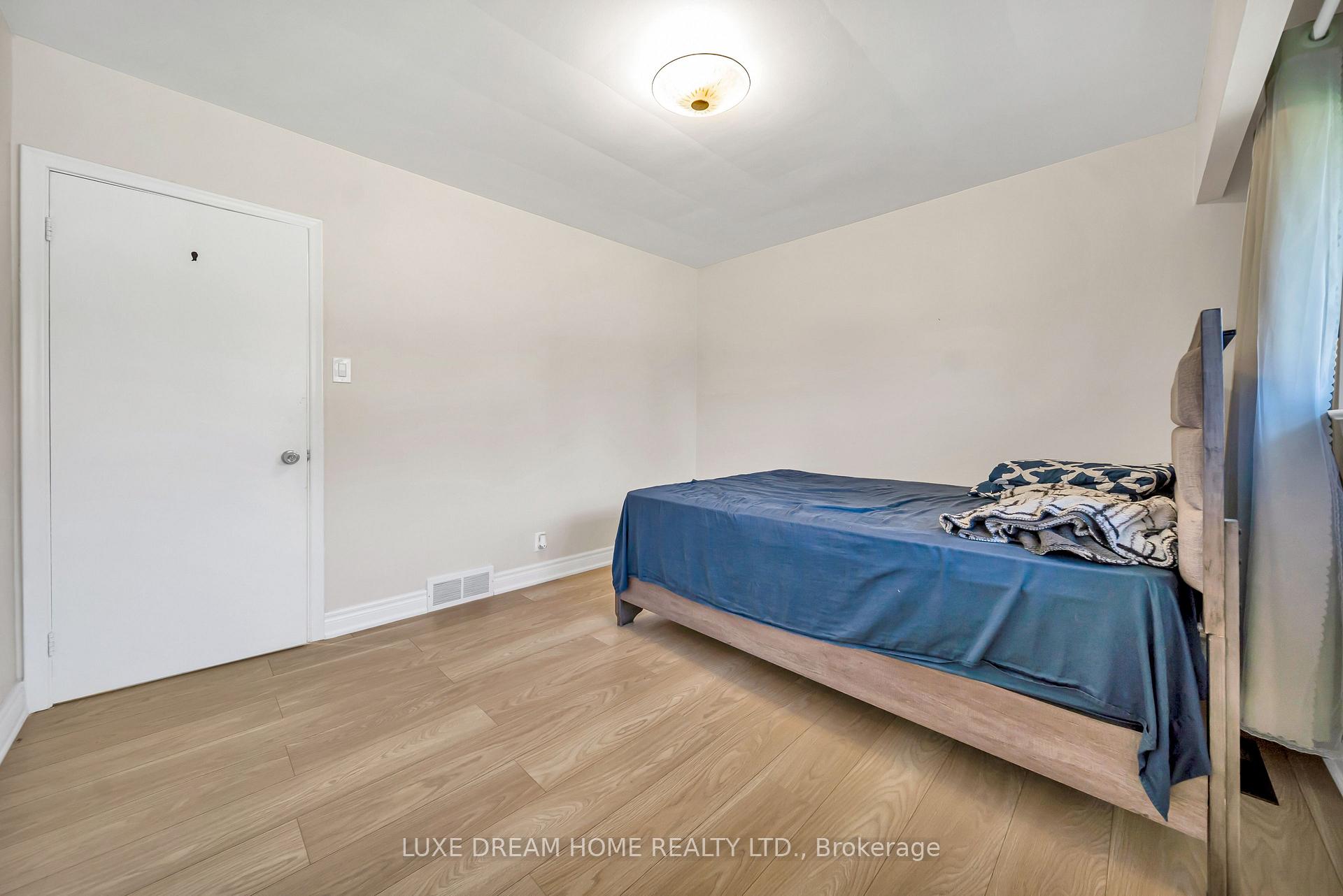 Photo 20 of 834 Law Street, Oshawa, Centennial — HOMEH