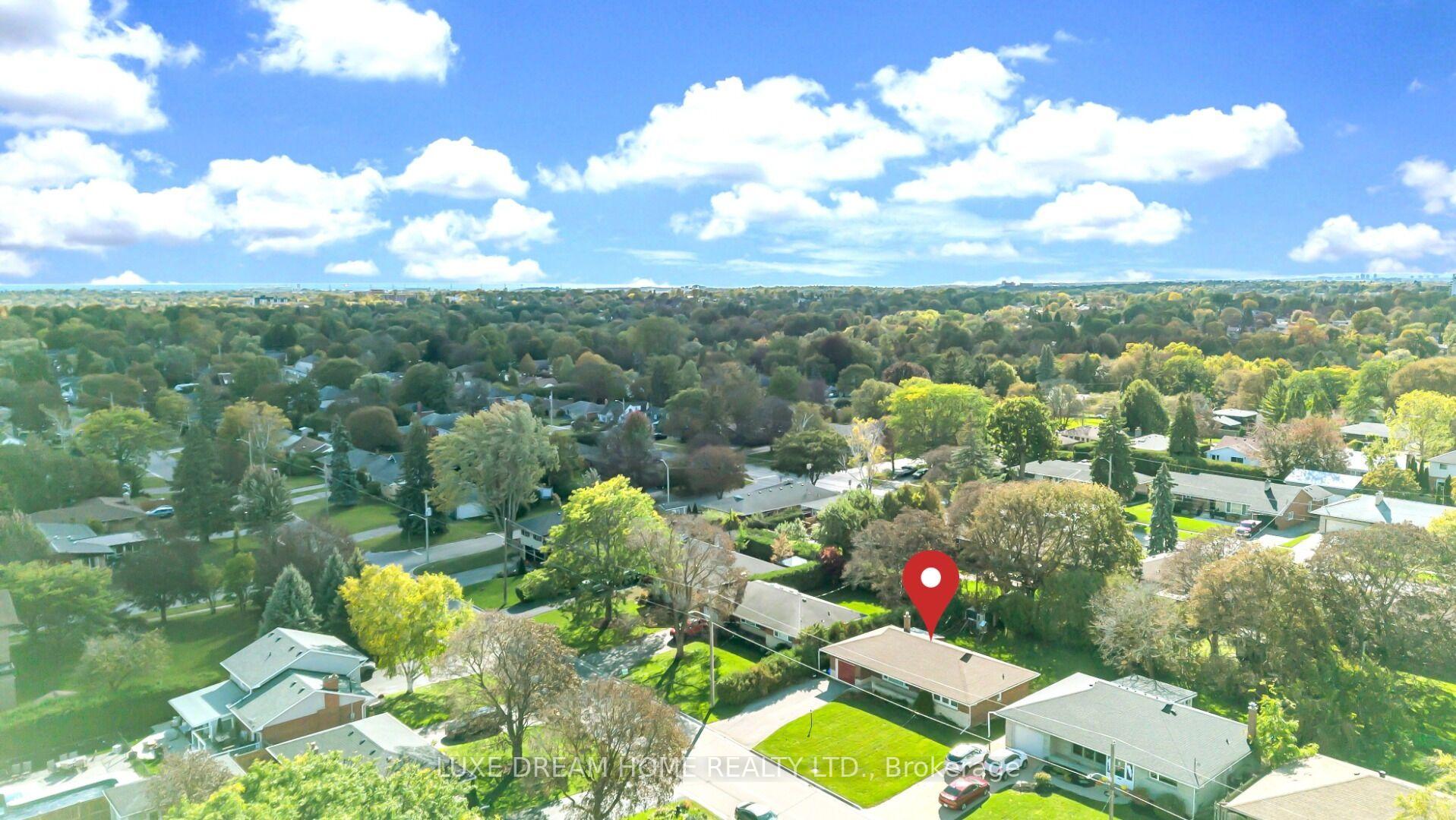 Photo 42 of 834 Law Street, Oshawa, Centennial — HOMEH