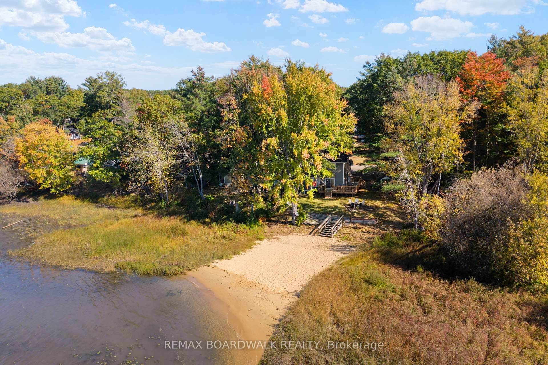 Photo 2 of 1312 Bayview Drive, Ottawa, Constance Bay — HOMEH