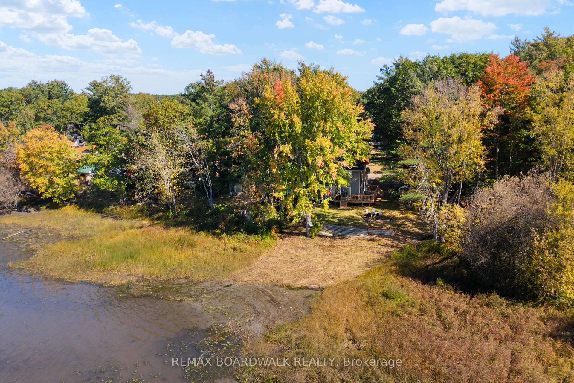 Photo 3 of 1312 Bayview Drive, Ottawa, Constance Bay — HOMEH