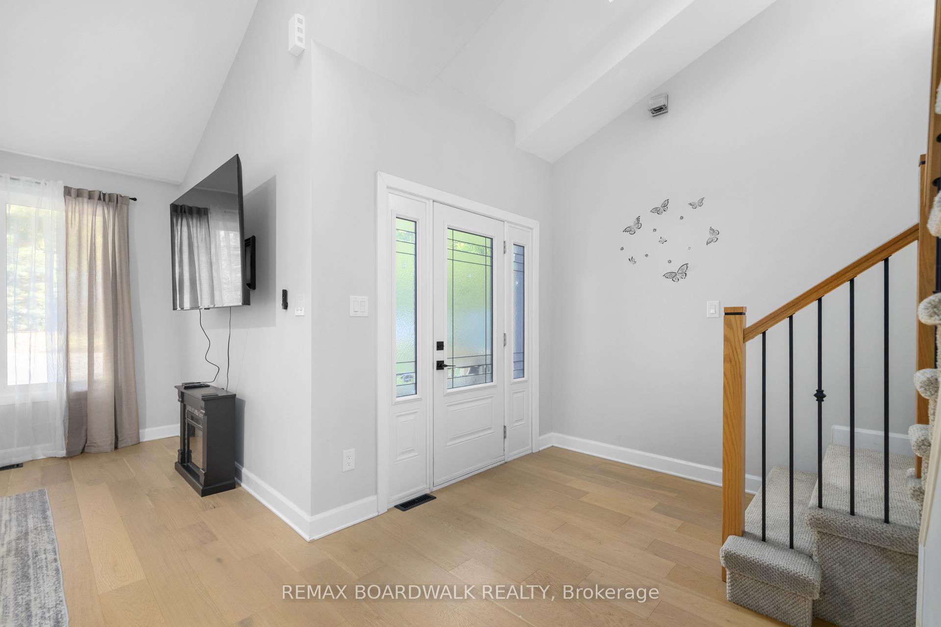 Photo 8 of 1312 Bayview Drive, Ottawa, Constance Bay — HOMEH