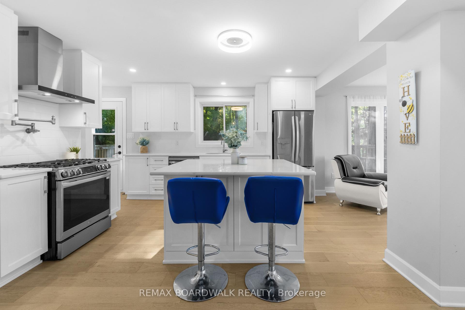 Photo 17 of 1312 Bayview Drive, Ottawa, Constance Bay — HOMEH