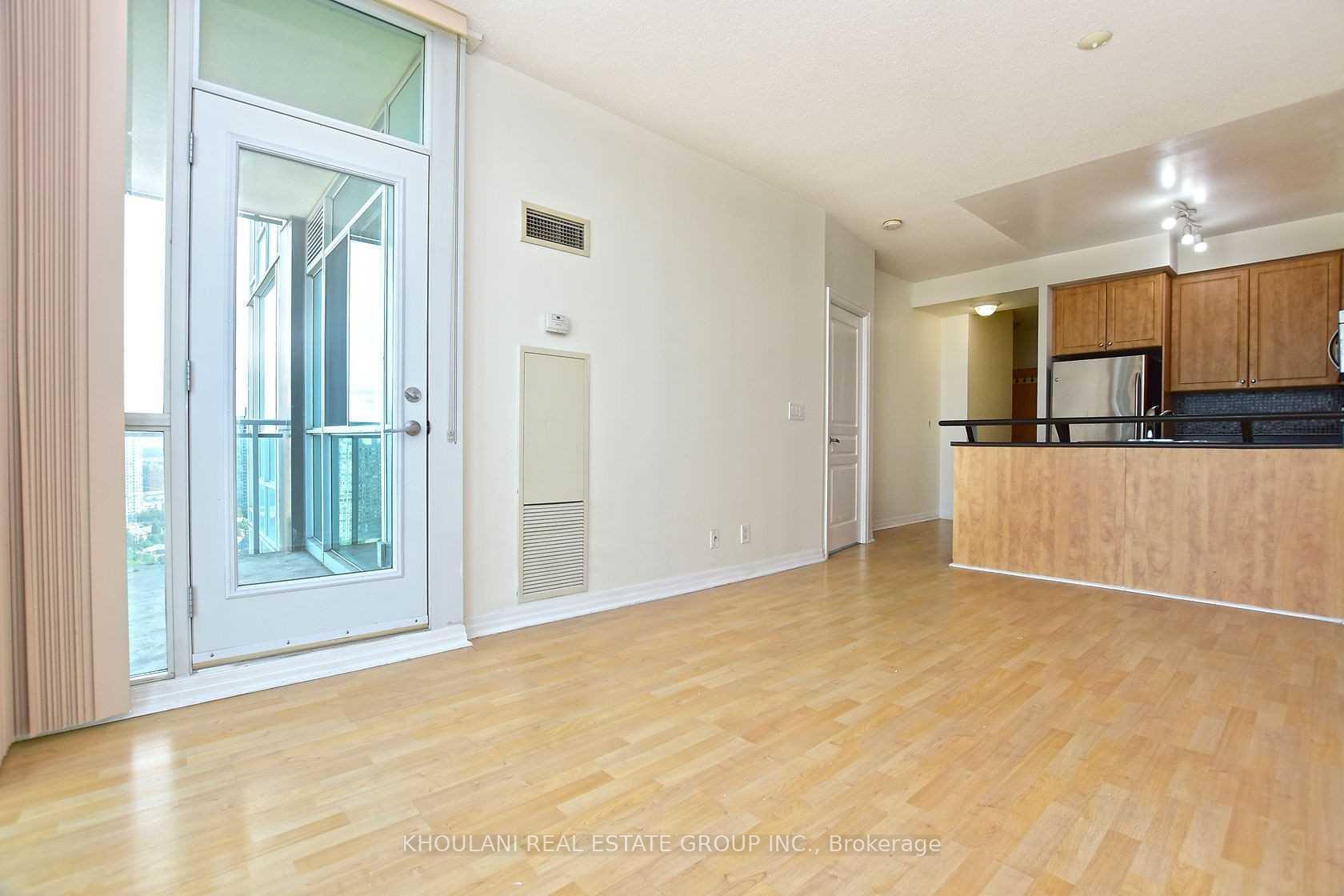 Photo 6 of Unit 2201, 220 Burnhamthorpe Road, Mississauga, City Centre — HOMEH