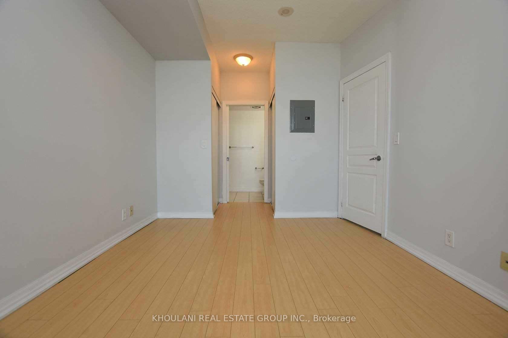 Photo 8 of Unit 2201, 220 Burnhamthorpe Road, Mississauga, City Centre — HOMEH