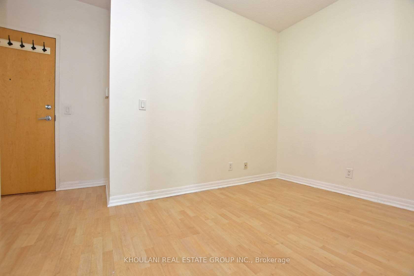 Photo 12 of Unit 2201, 220 Burnhamthorpe Road, Mississauga, City Centre — HOMEH